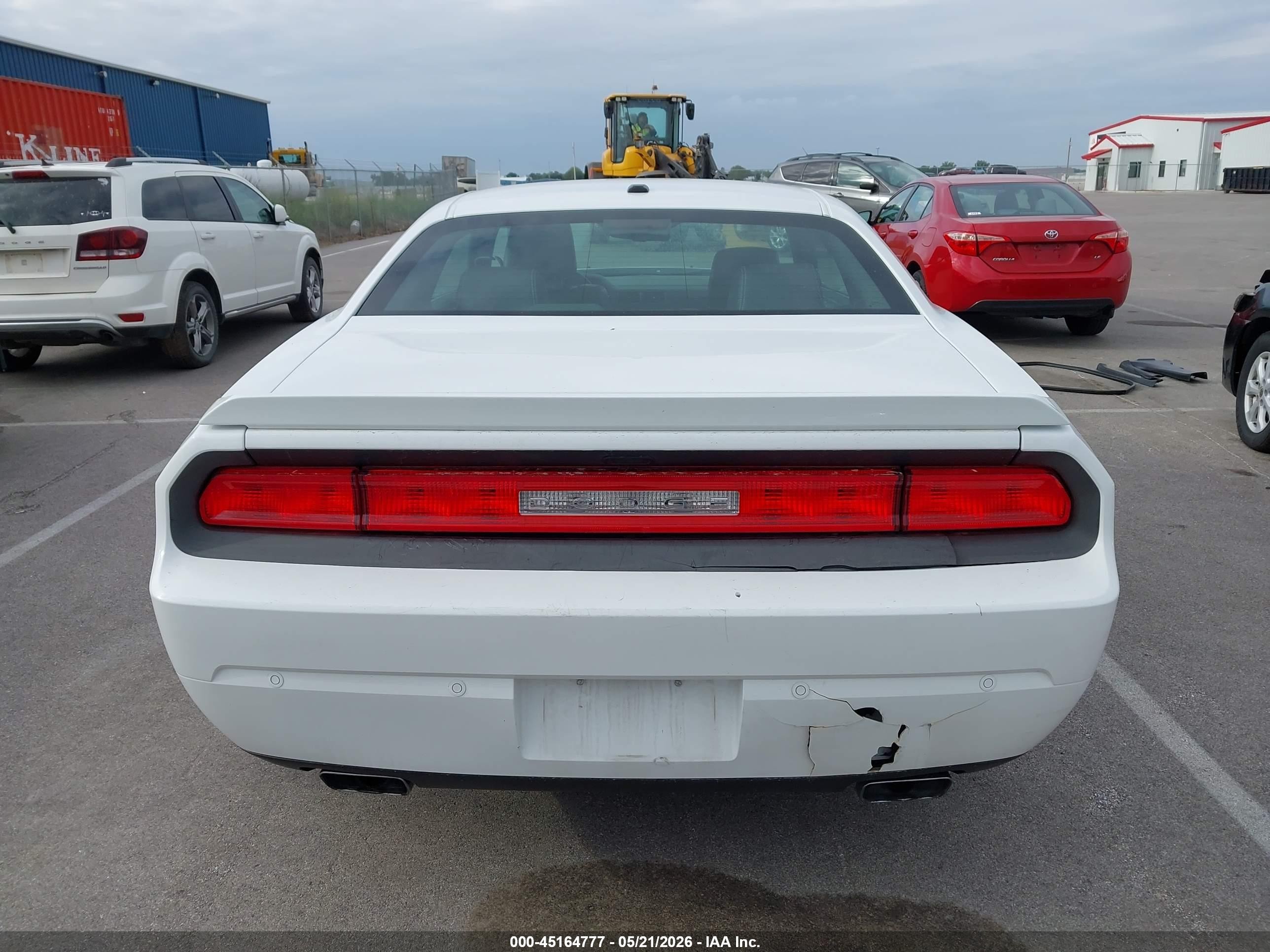 2013 Dodge Challenger Sxt Plus White vin: 2C3CDYAG9DH591401