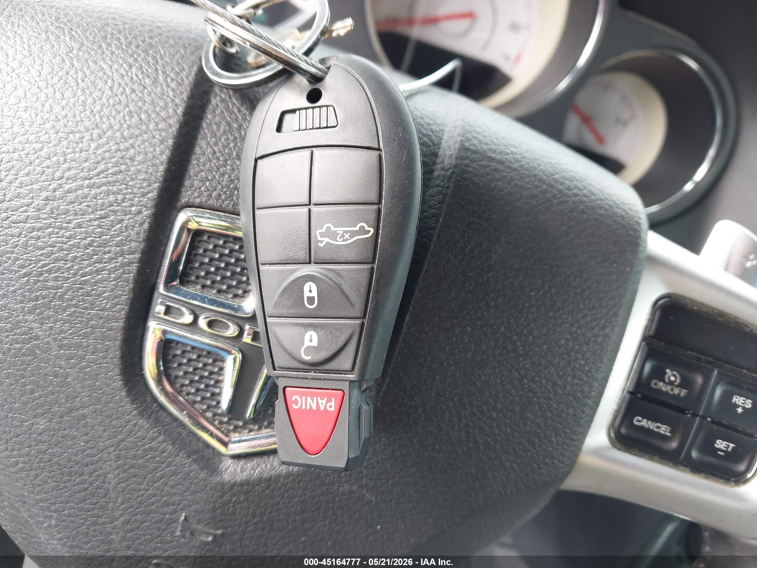 2013 Dodge Challenger Sxt Plus White vin: 2C3CDYAG9DH591401