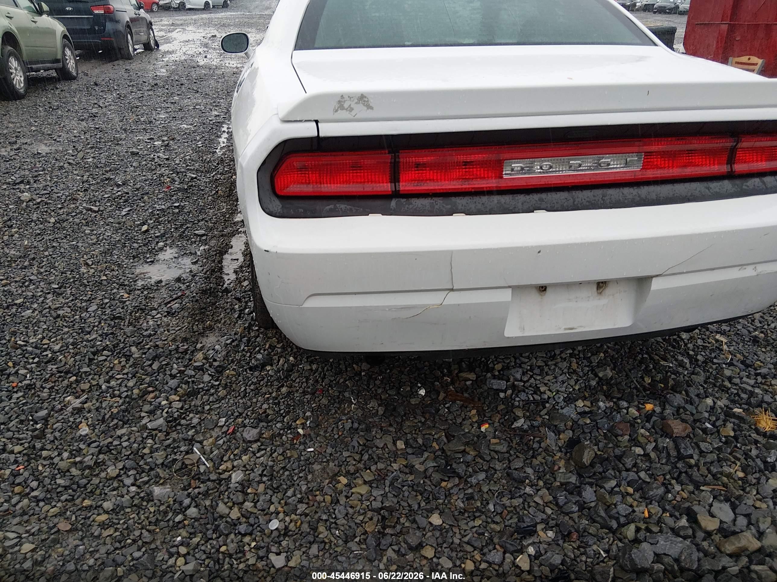 2014 Dodge Challenger Sxt White vin: 2C3CDYAG9EH110600