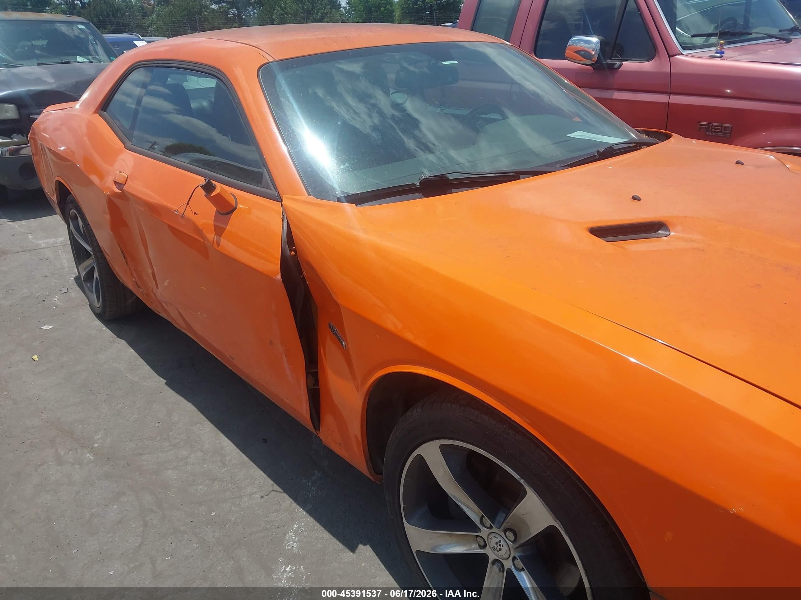 2014 Dodge Challenger Sxt 100th Anniversary Appearance Group Orange vin: 2C3CDYAG9EH277216