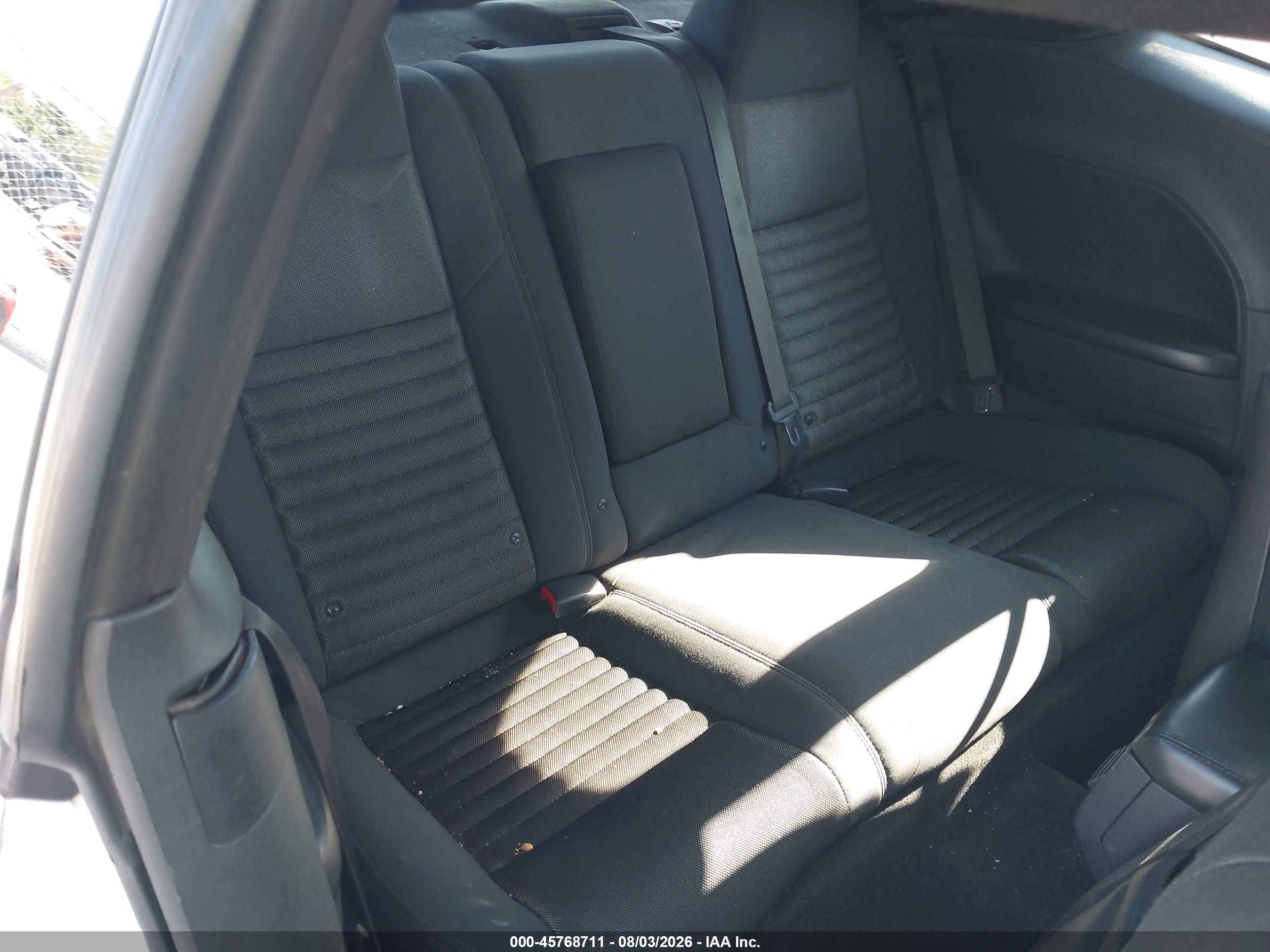 2014 Dodge Challenger Sxt White vin: 2C3CDYAG9EH285820