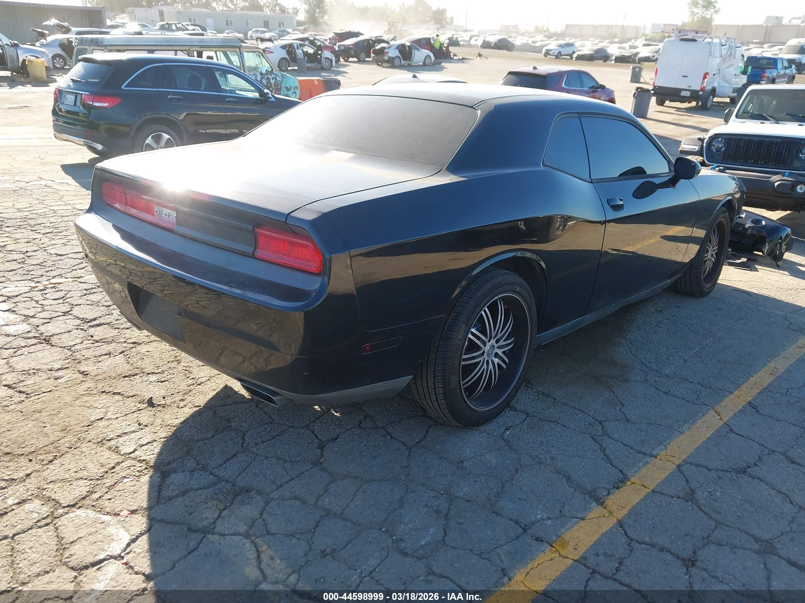 2014 Dodge Challenger Sxt Black vin: 2C3CDYAG9EH313096