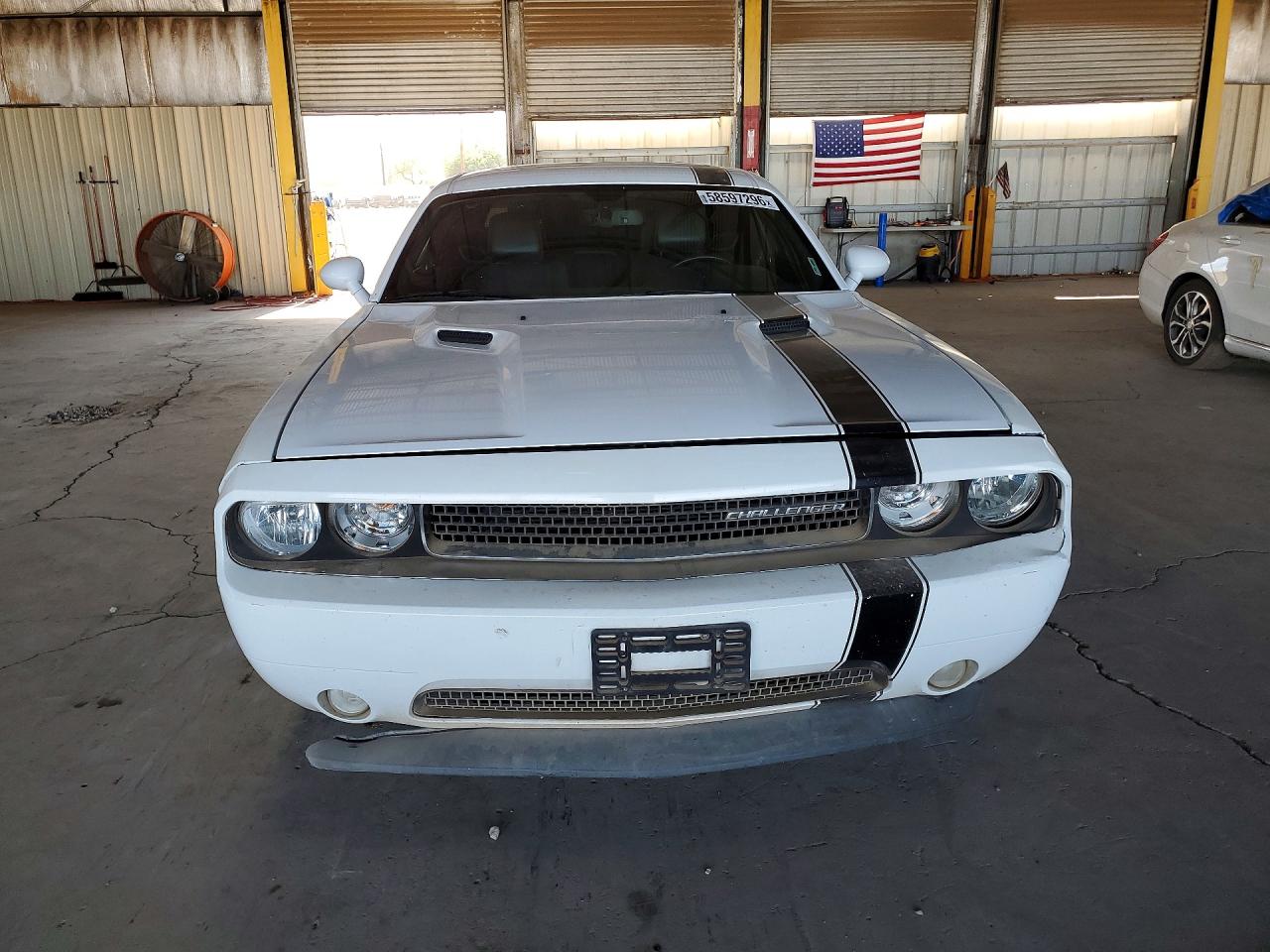 2012 Dodge Challenger Sxt Белый vin: 2C3CDYAGXCH186274