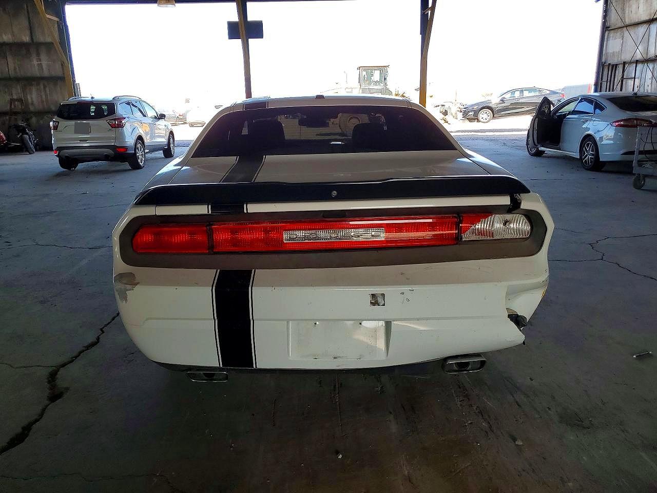 2012 Dodge Challenger Sxt Белый vin: 2C3CDYAGXCH186274