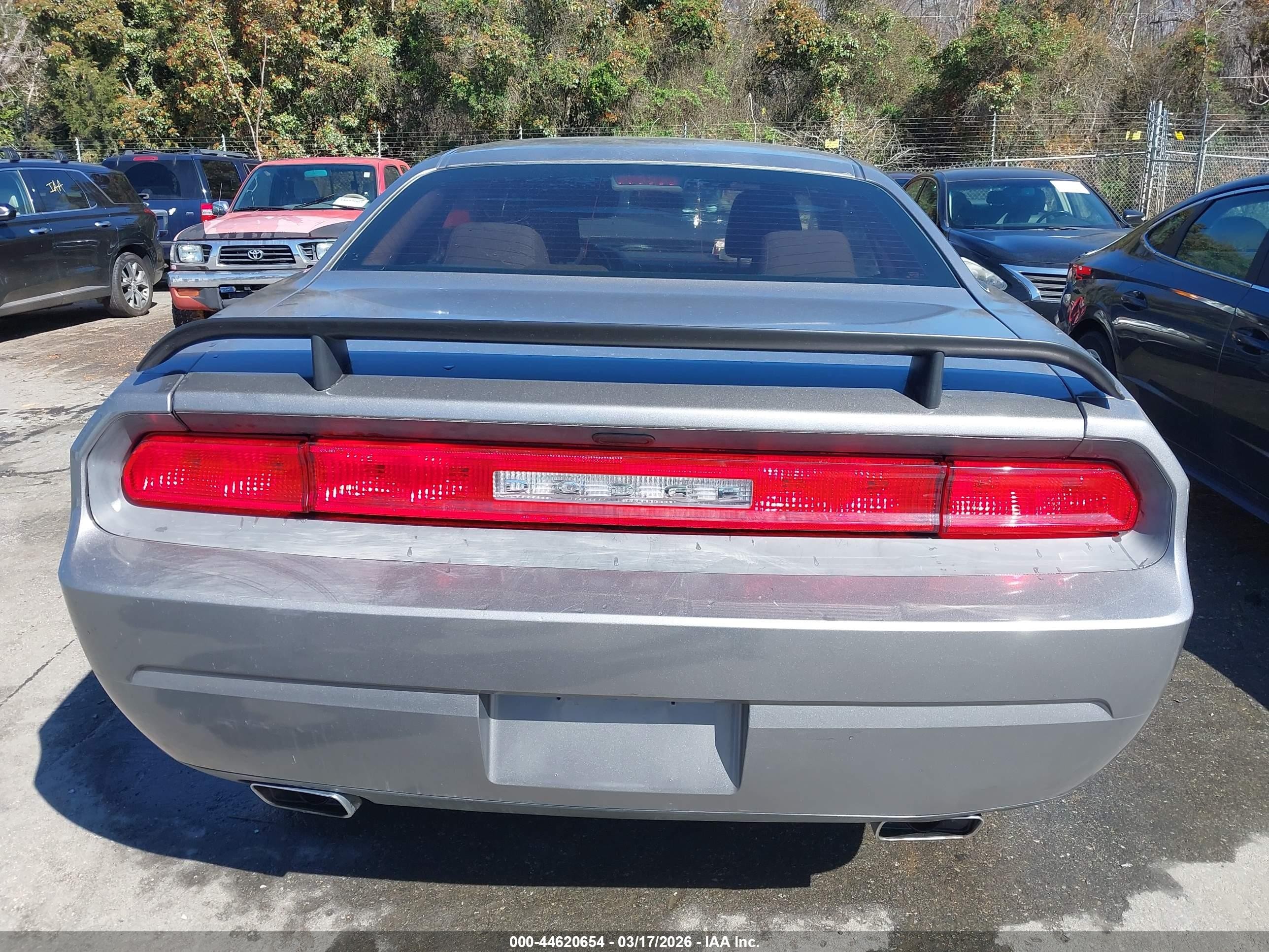 2012 Dodge Challenger Sxt Серый vin: 2C3CDYAGXCH186811