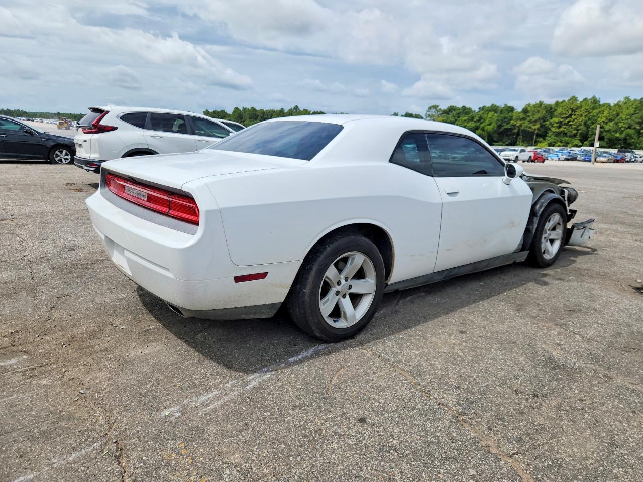 2013 Dodge Challenger Sxt White vin: 2C3CDYAGXDH517937