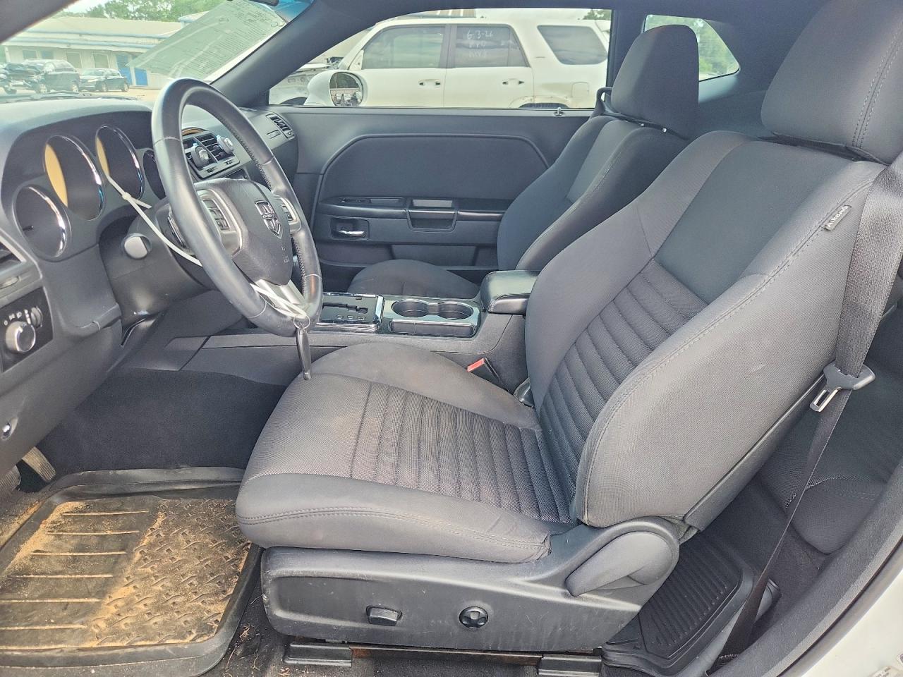 2013 Dodge Challenger Sxt White vin: 2C3CDYAGXDH517937