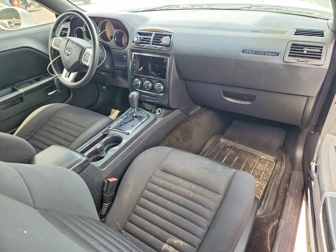 2013 Dodge Challenger Sxt White vin: 2C3CDYAGXDH517937