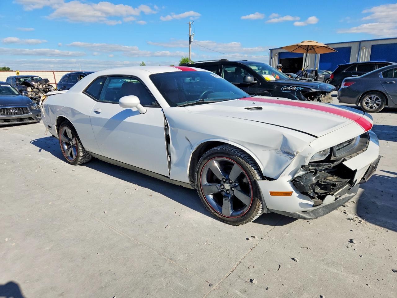 2013 Dodge Challenger Sxt White vin: 2C3CDYAGXDH579144