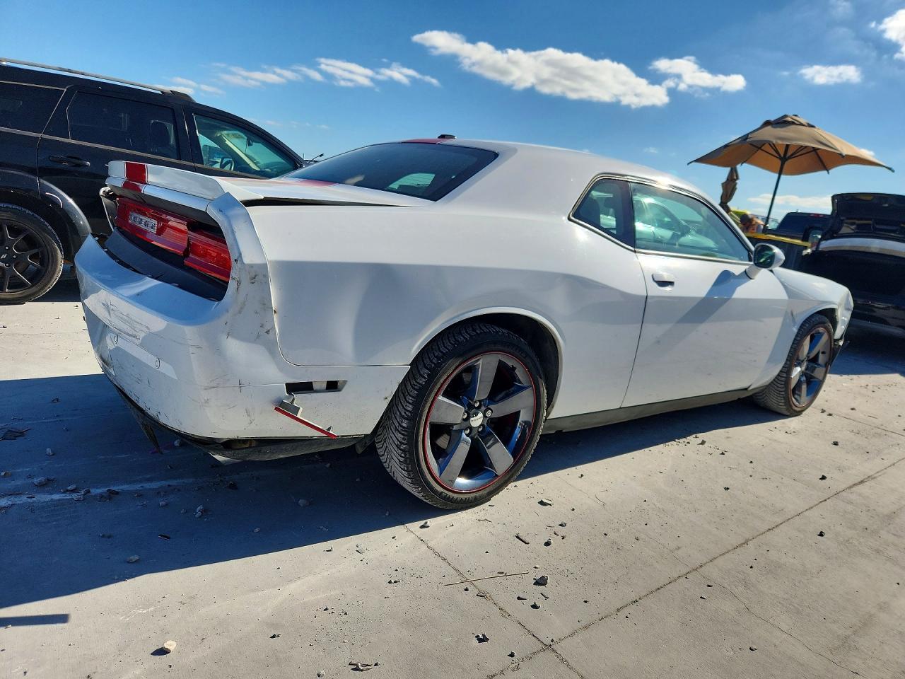 2013 Dodge Challenger Sxt White vin: 2C3CDYAGXDH579144