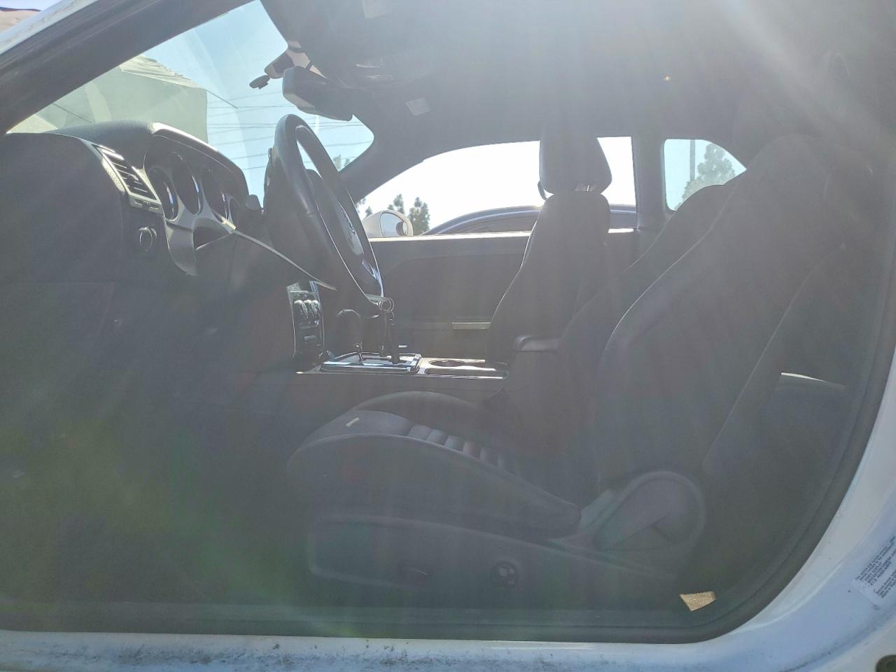 2013 Dodge Challenger Sxt White vin: 2C3CDYAGXDH649371