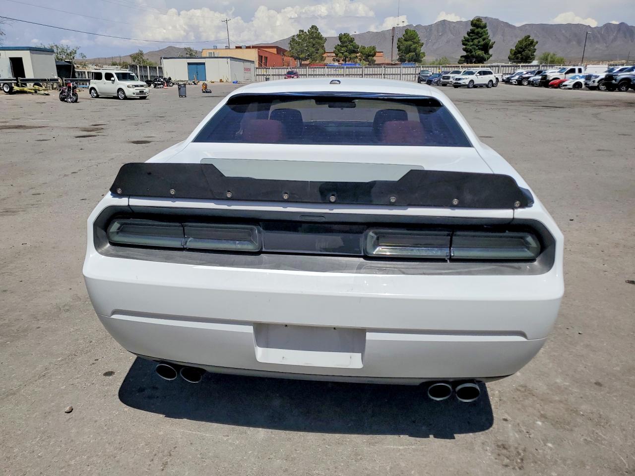 2014 Dodge Challenger Sxt White vin: 2C3CDYAGXEH195396