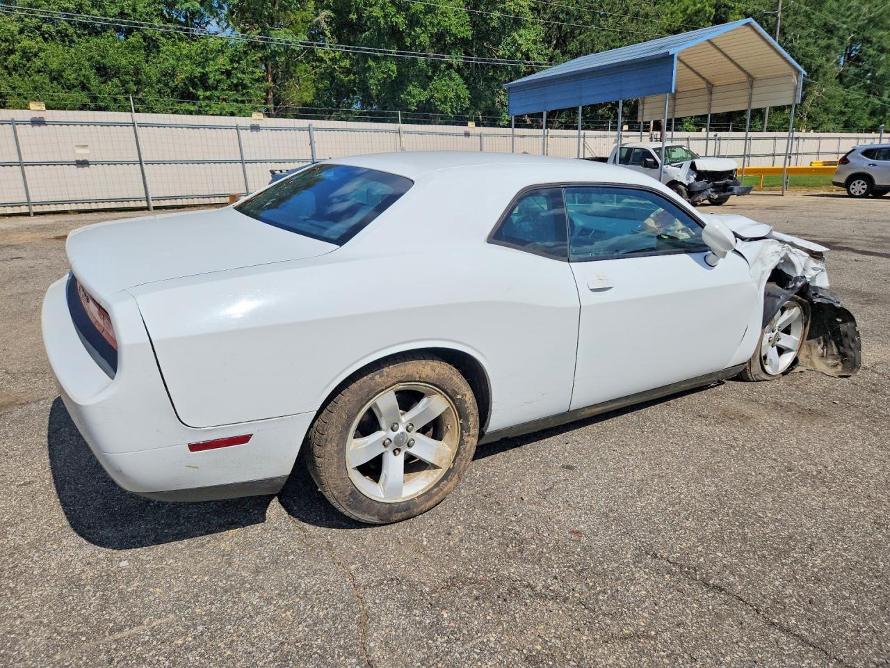 2014 Dodge Challenger Sxt White vin: 2C3CDYAGXEH230003