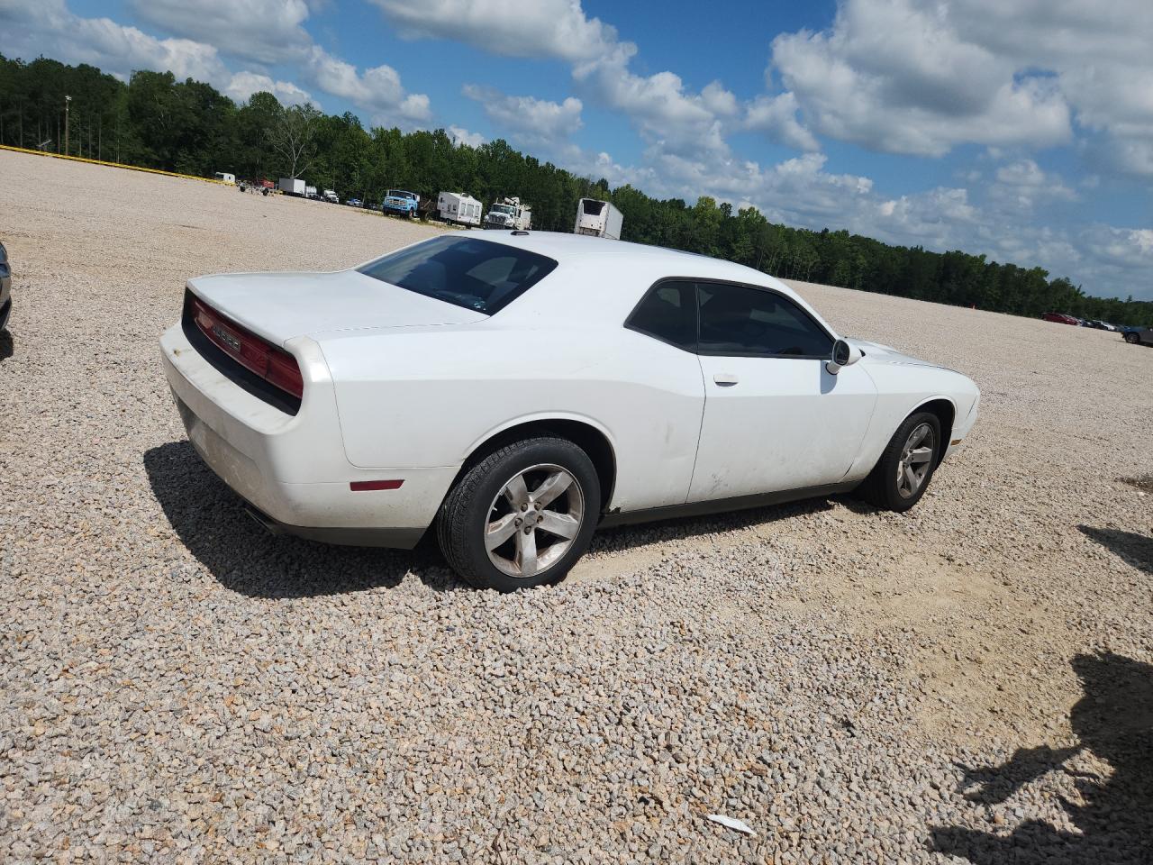 2014 Dodge Challenger Sxt White vin: 2C3CDYAGXEH274325