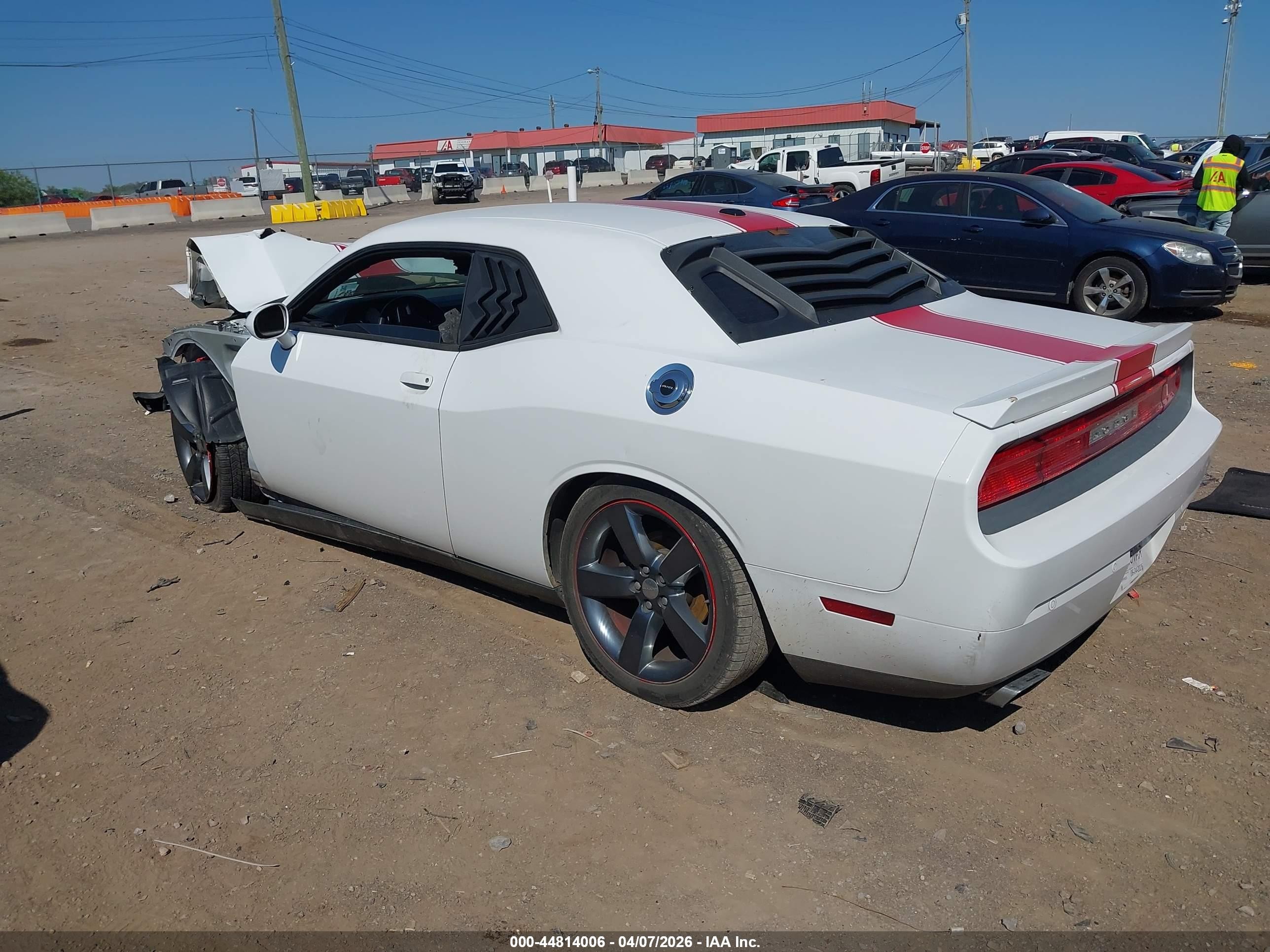 2014 Dodge Challenger Sxt White vin: 2C3CDYAGXEH299256