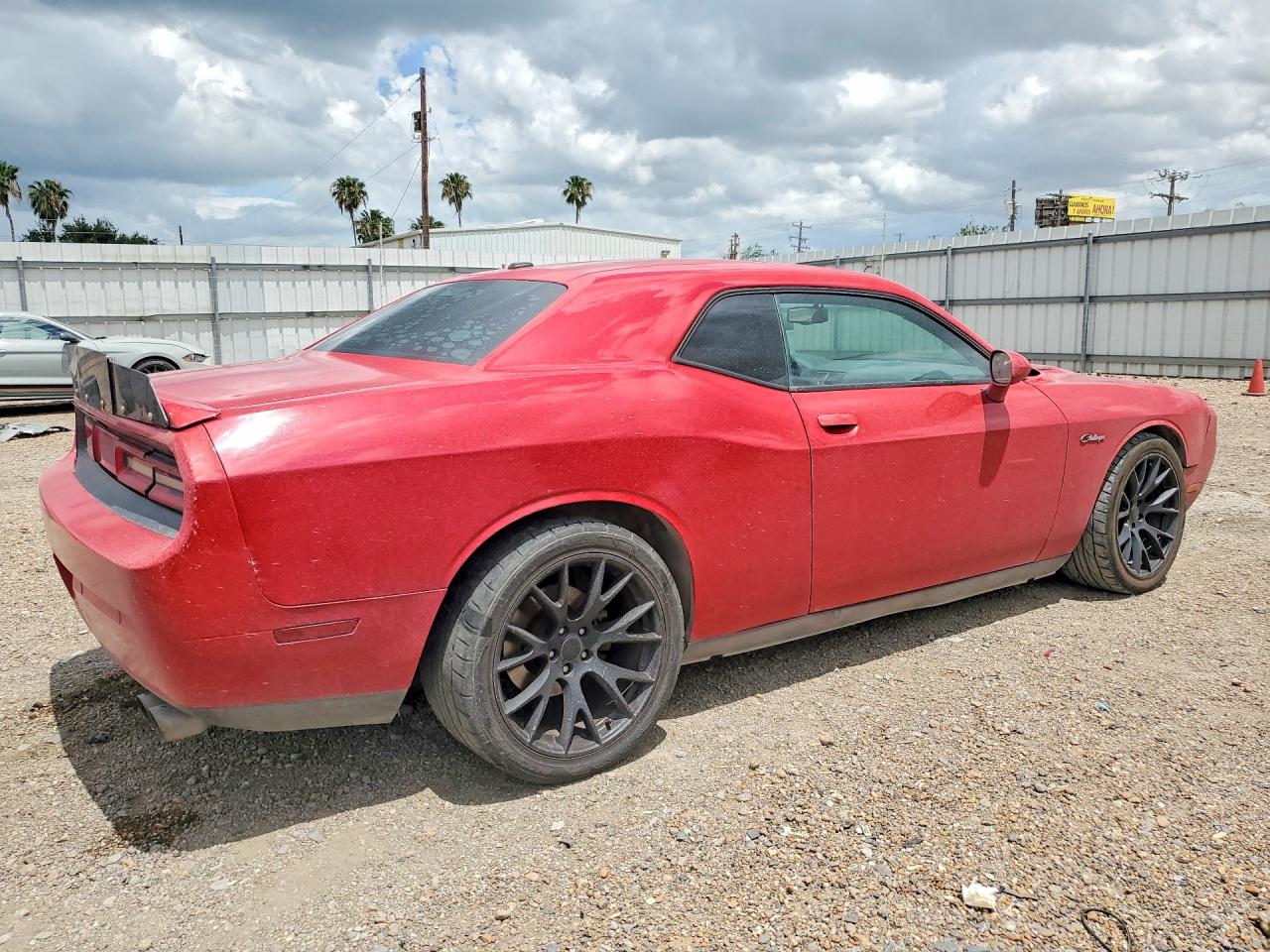 2013 Dodge Challenger R Red vin: 2C3CDYBT0DH565054