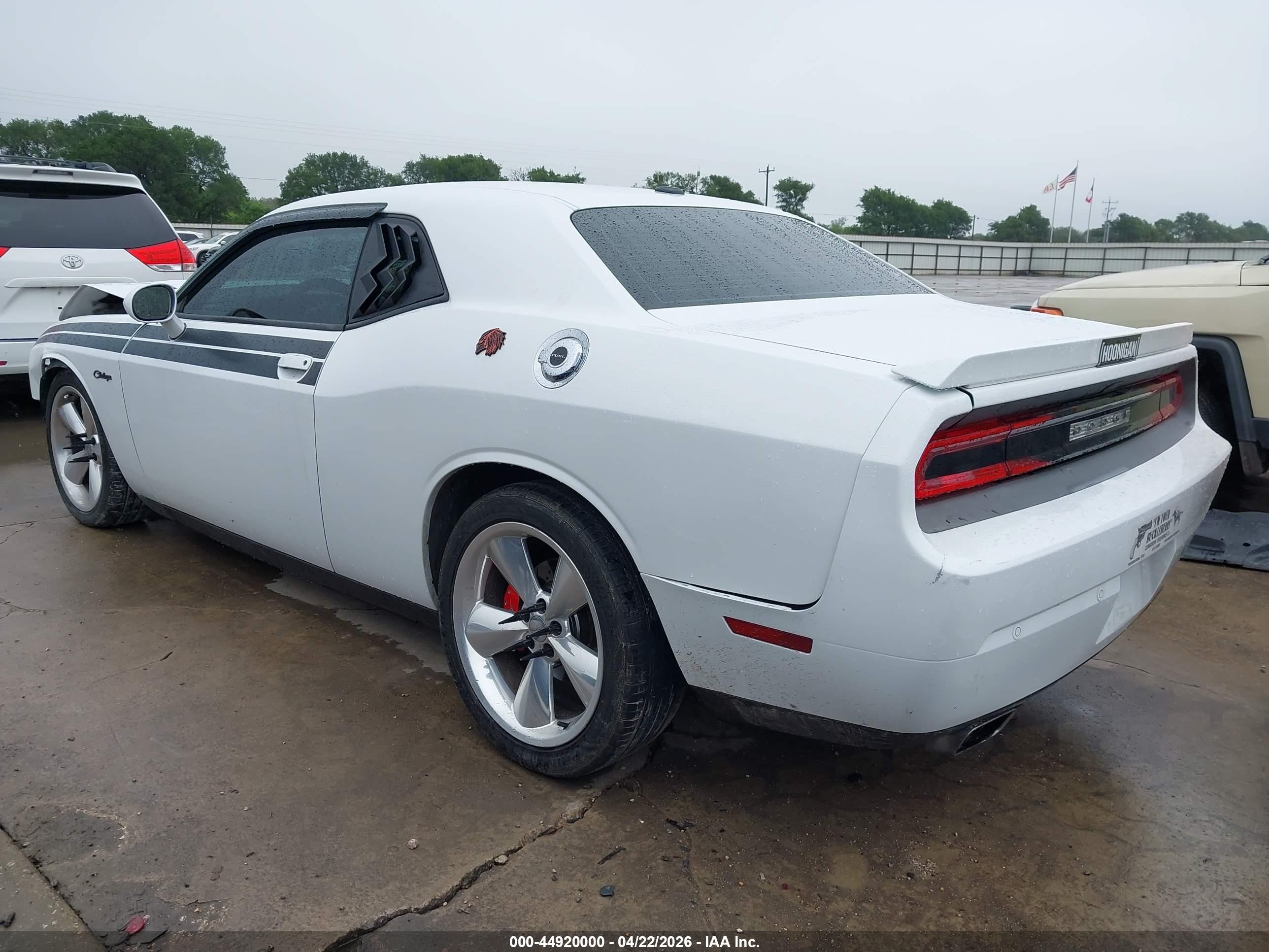 2014 Dodge Challenger R/t Classic White vin: 2C3CDYBT1EH123613