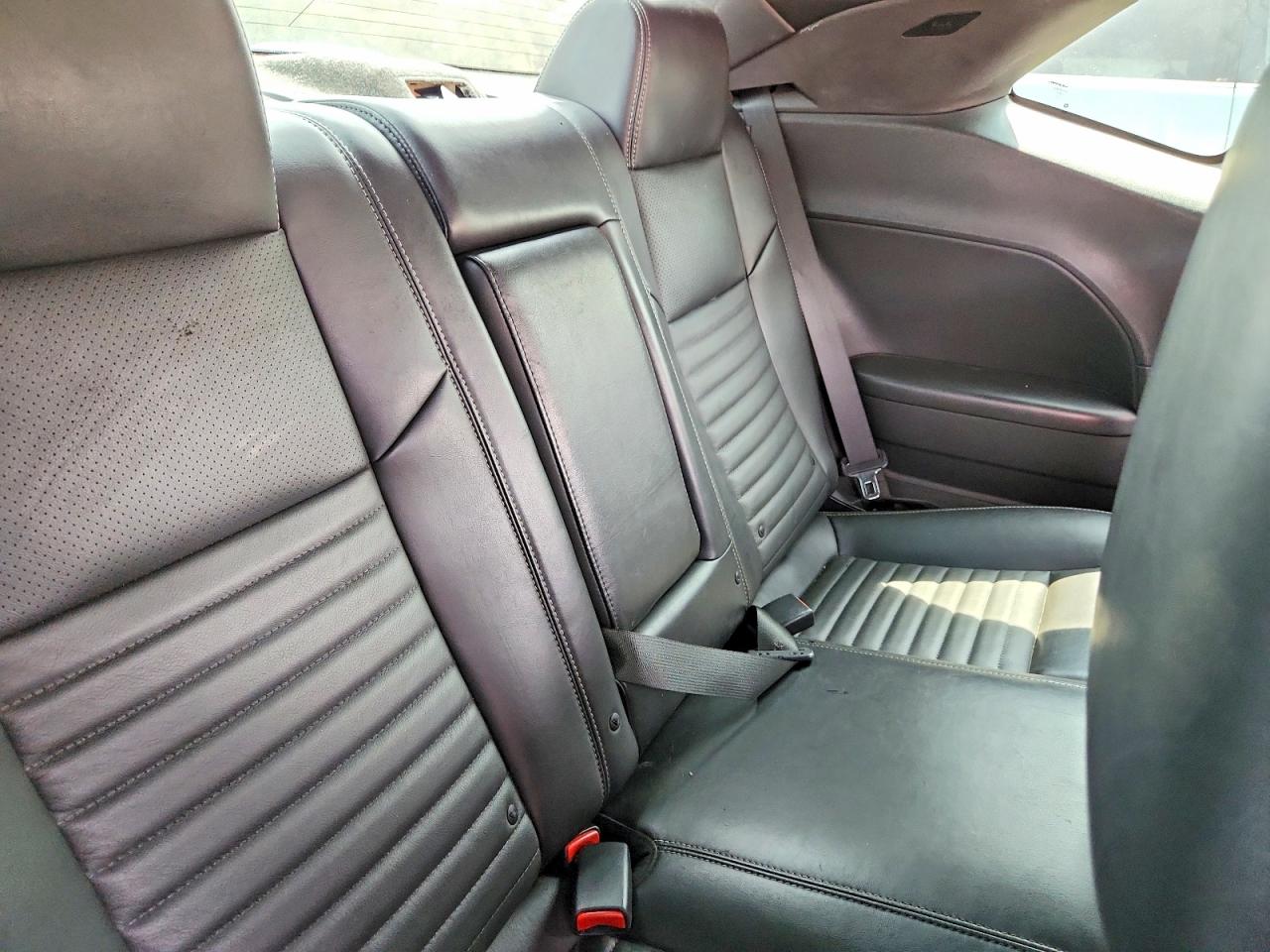 2014 Dodge Challenger R/t Maroon vin: 2C3CDYBT1EH311029