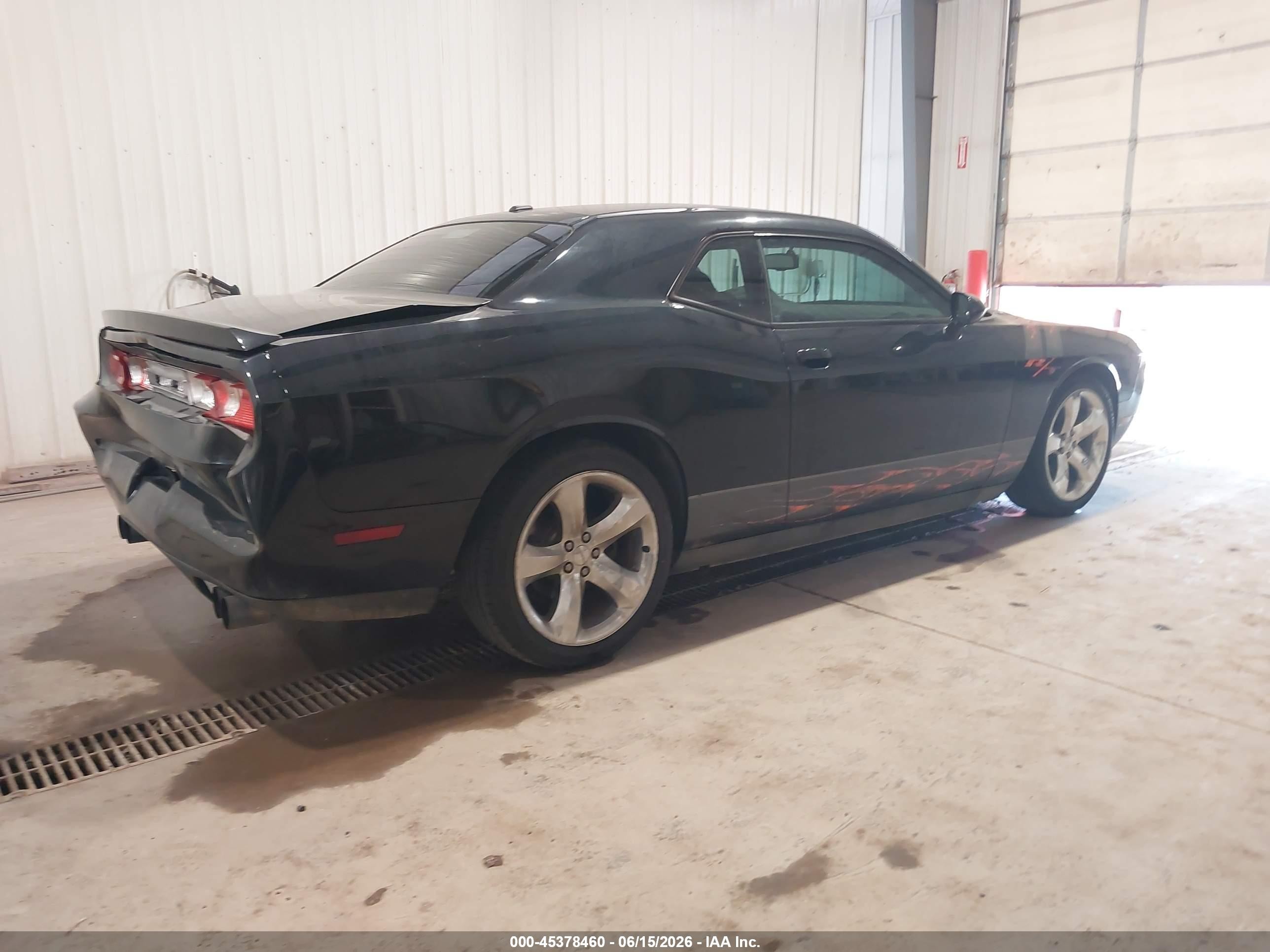 2013 Dodge Challenger R/t Black vin: 2C3CDYBT2DH651112