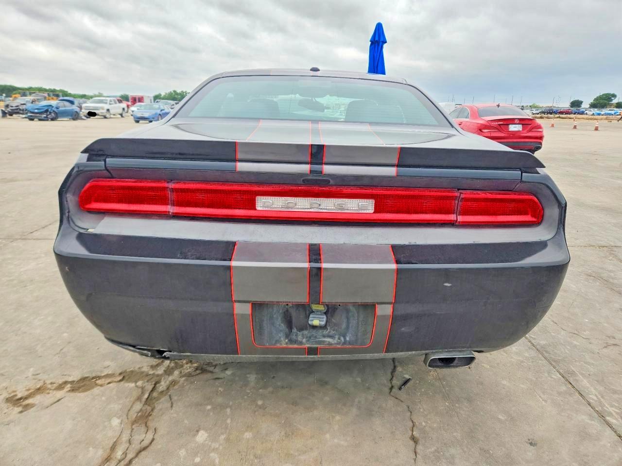 2013 Dodge Challenger Black vin: 2C3CDYBT2DH662613
