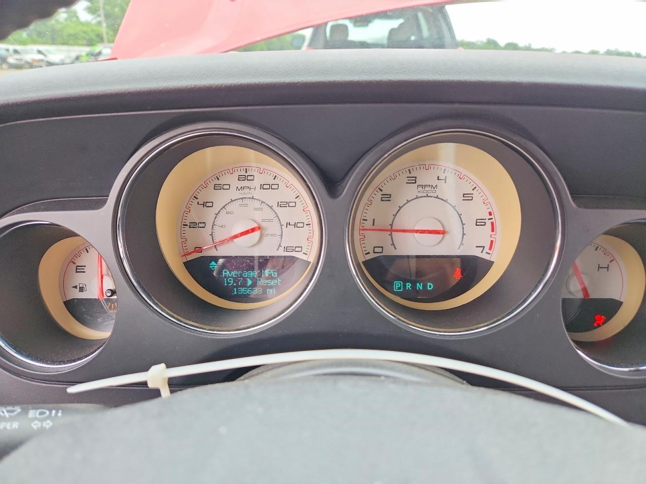 2013 Dodge Challenger R/t Red vin: 2C3CDYBT3DH541976