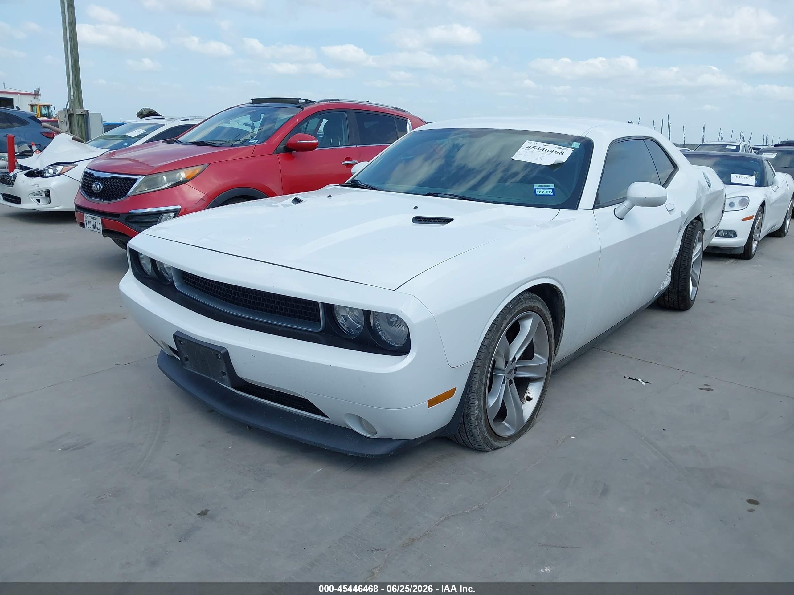 2013 Dodge Challenger R/t White vin: 2C3CDYBT3DH712726