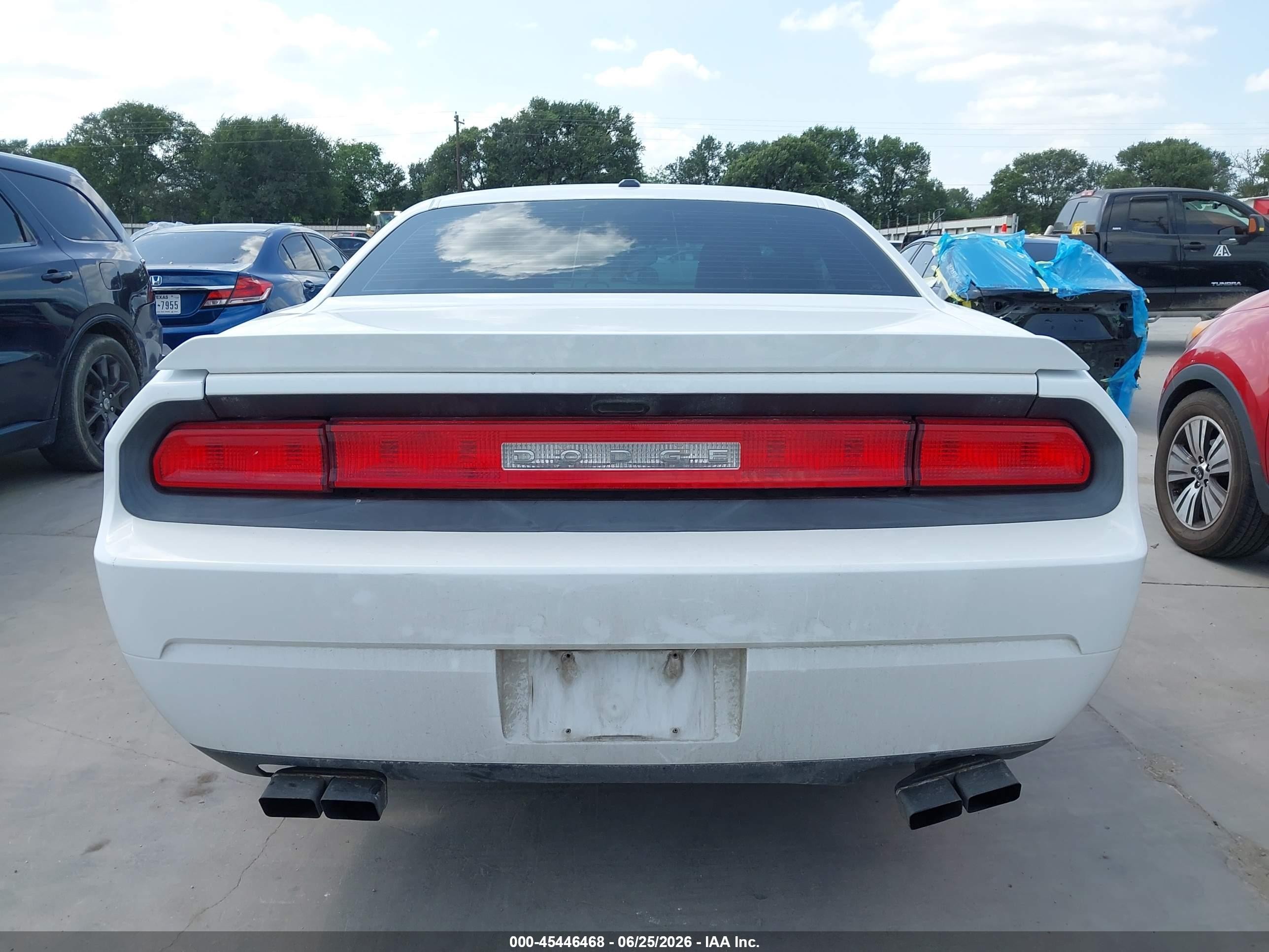 2013 Dodge Challenger R/t White vin: 2C3CDYBT3DH712726