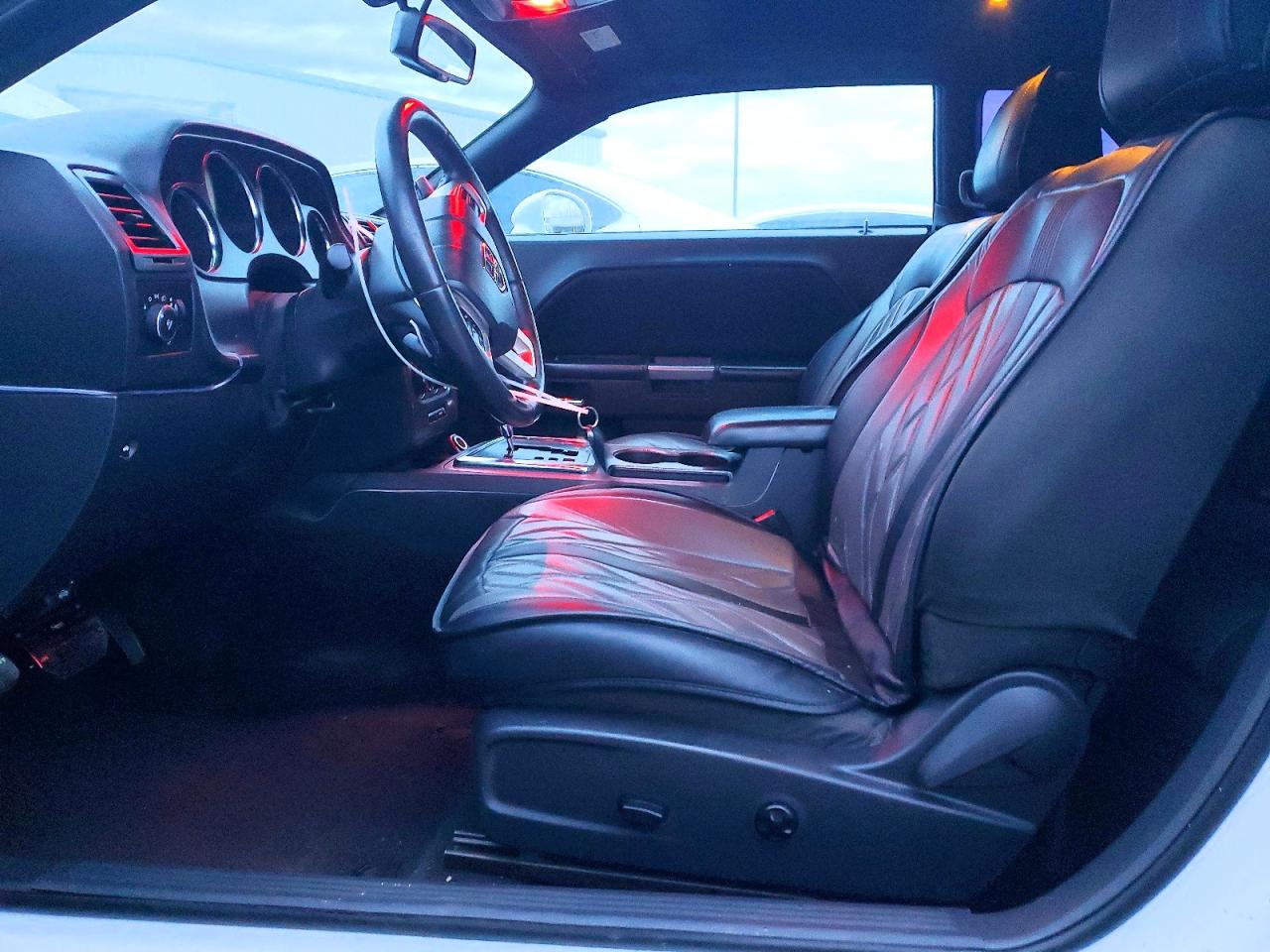 2014 Dodge Challenger R/t White vin: 2C3CDYBT4EH231837