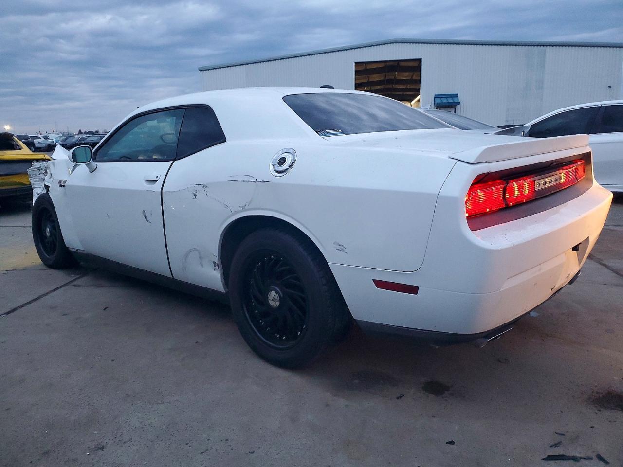 2014 Dodge Challenger R/t White vin: 2C3CDYBT4EH231837