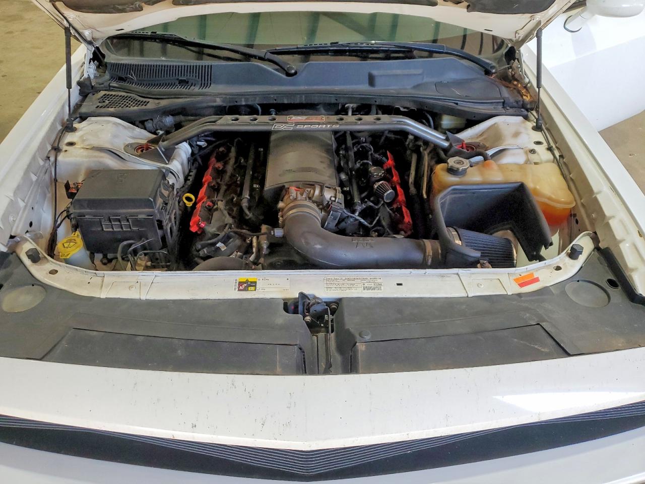 2013 Dodge Challenger R/t White vin: 2C3CDYBT5DH710301