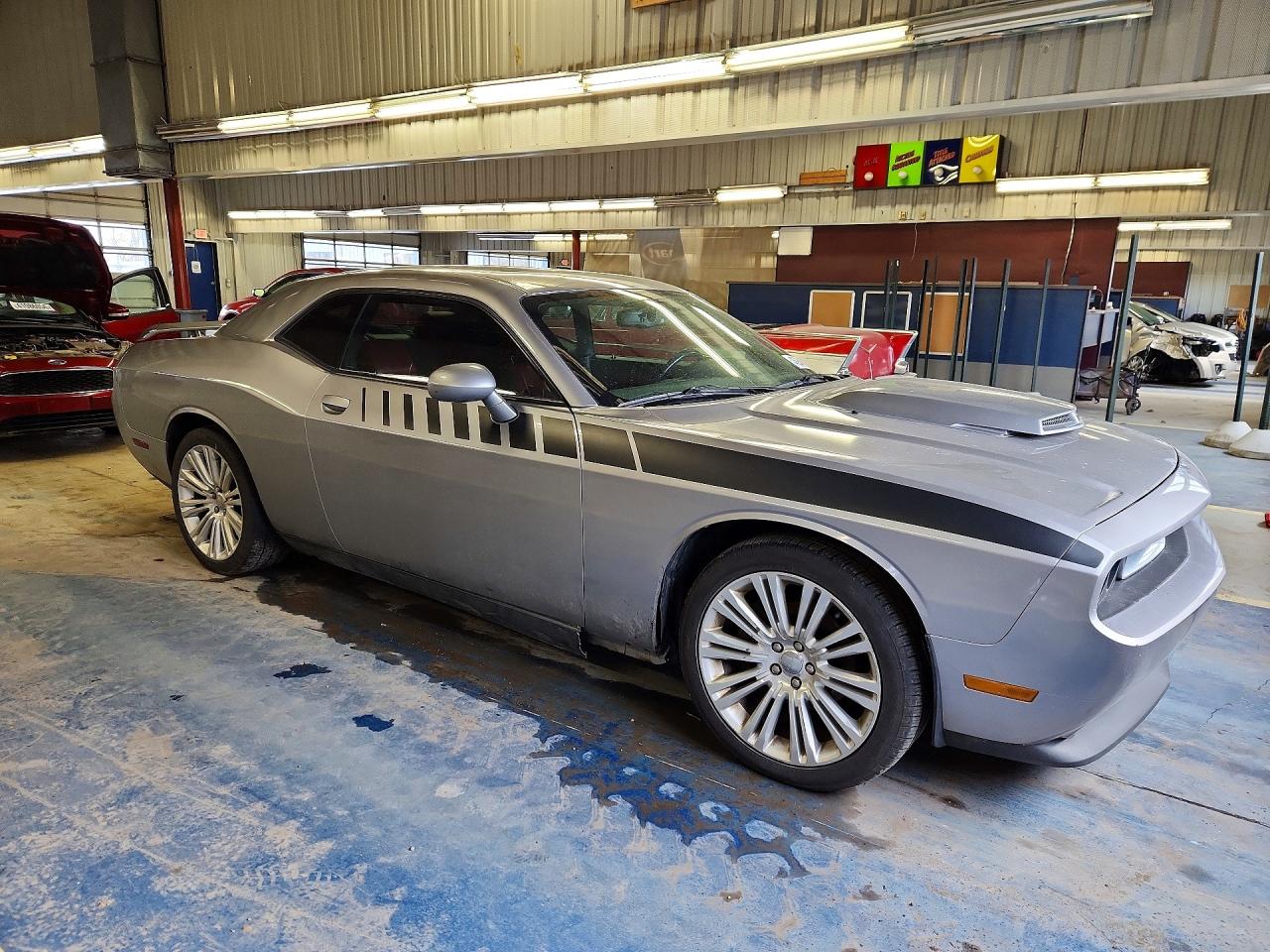 2014 Dodge Challenger R Silver vin: 2C3CDYBT5EH163581