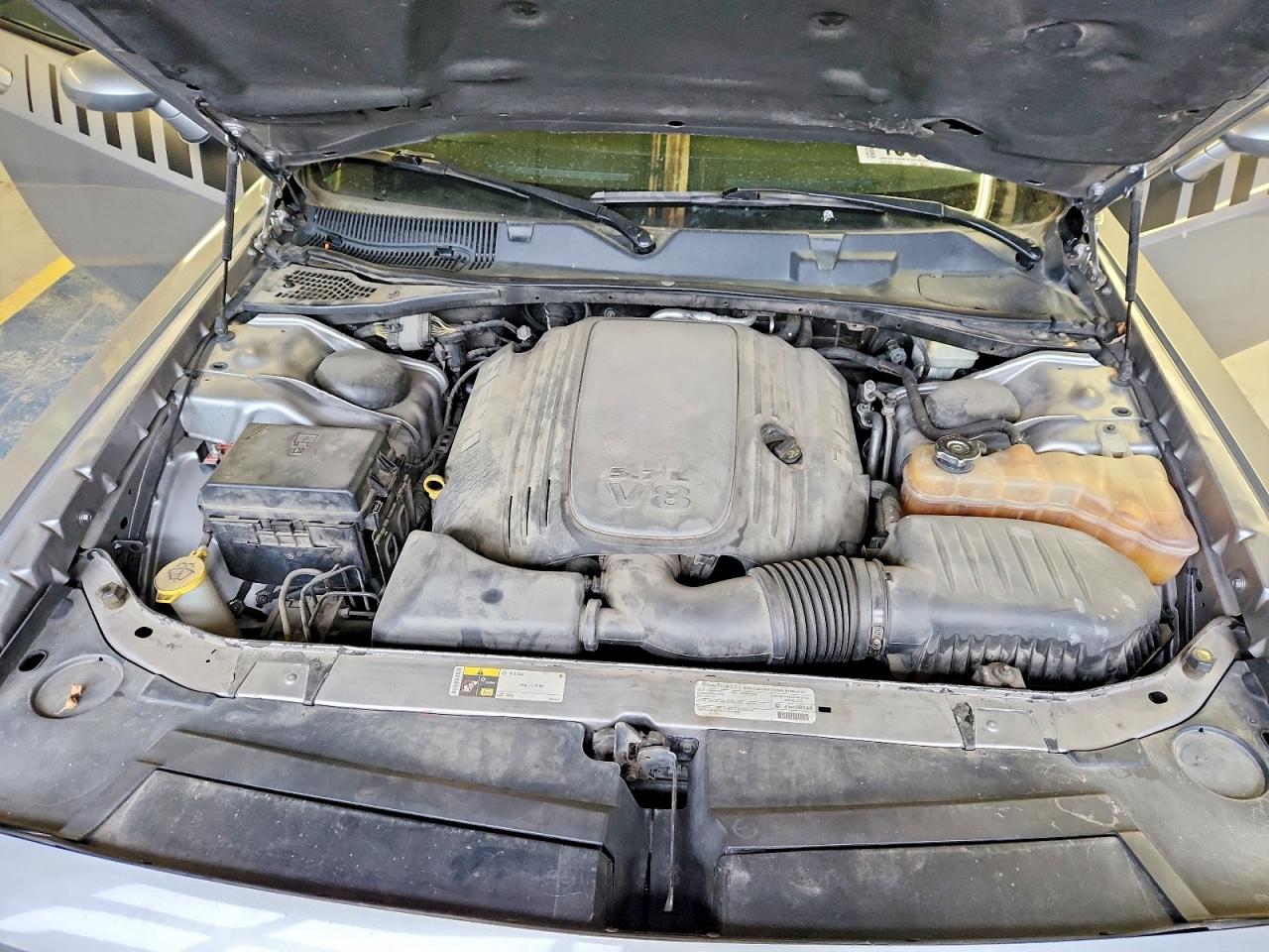 2014 Dodge Challenger R Silver vin: 2C3CDYBT5EH163581