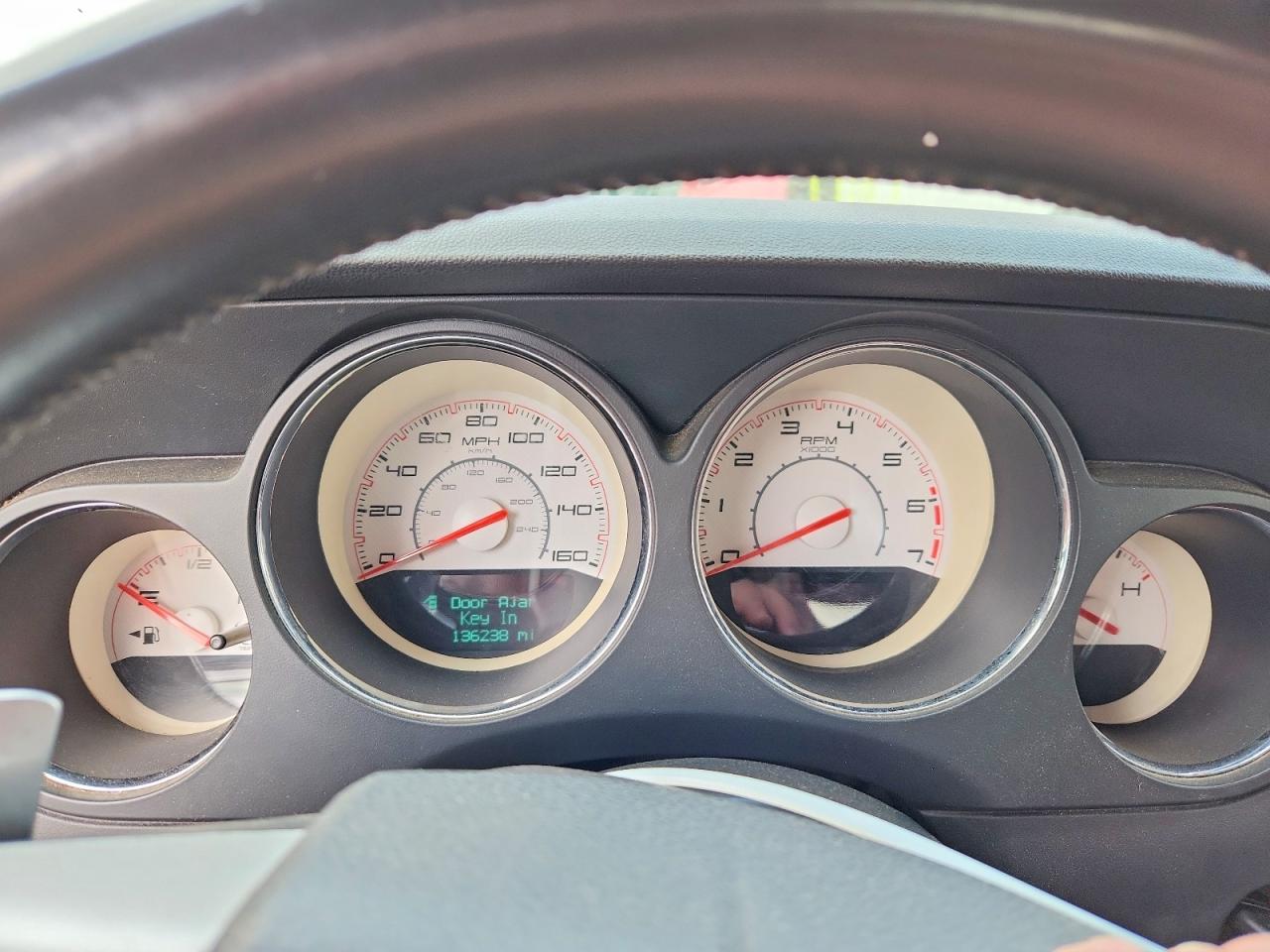 2014 Dodge Challenger R Silver vin: 2C3CDYBT5EH163581