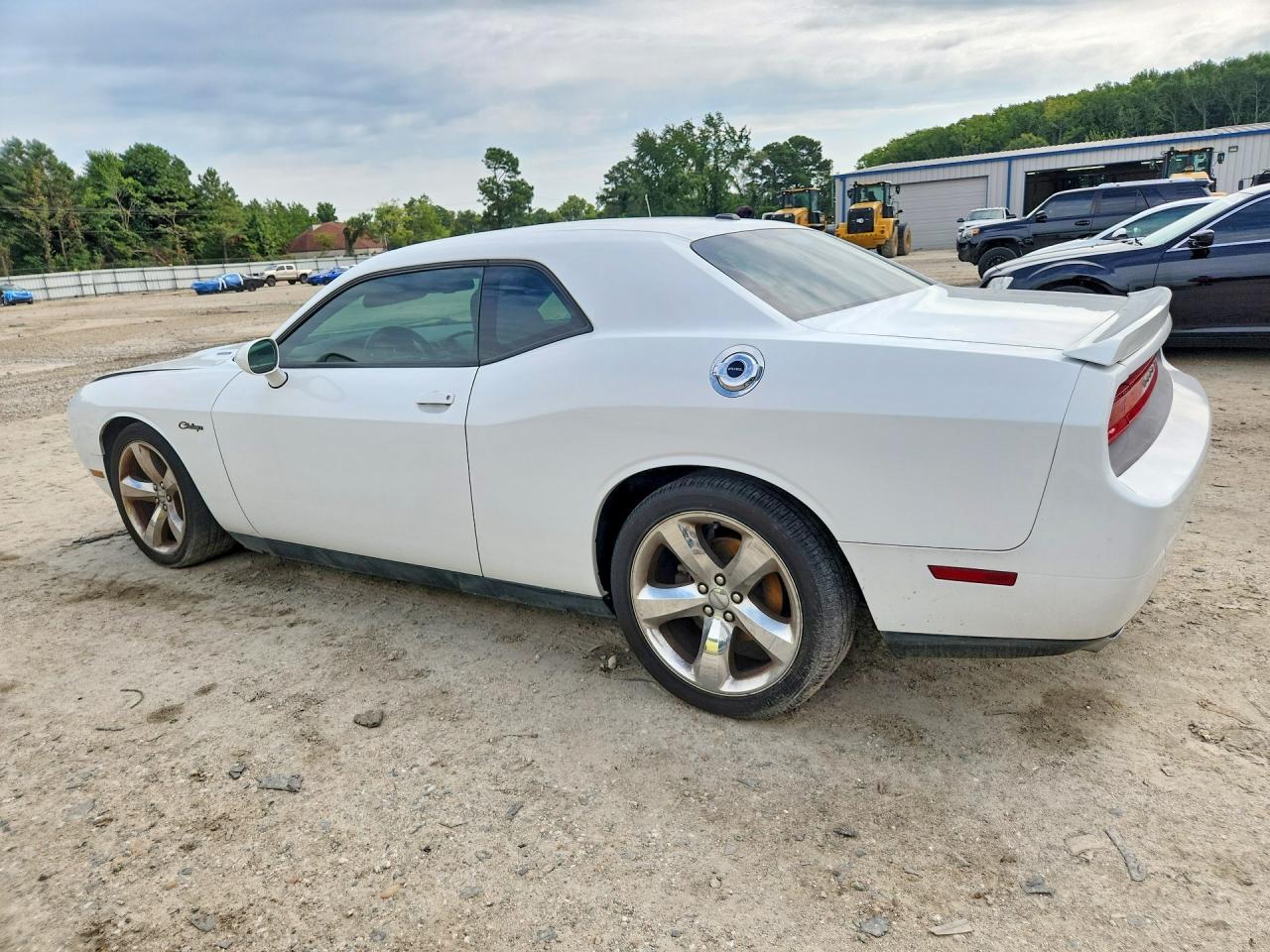 2014 Dodge Challenger R/t White vin: 2C3CDYBT5EH196824