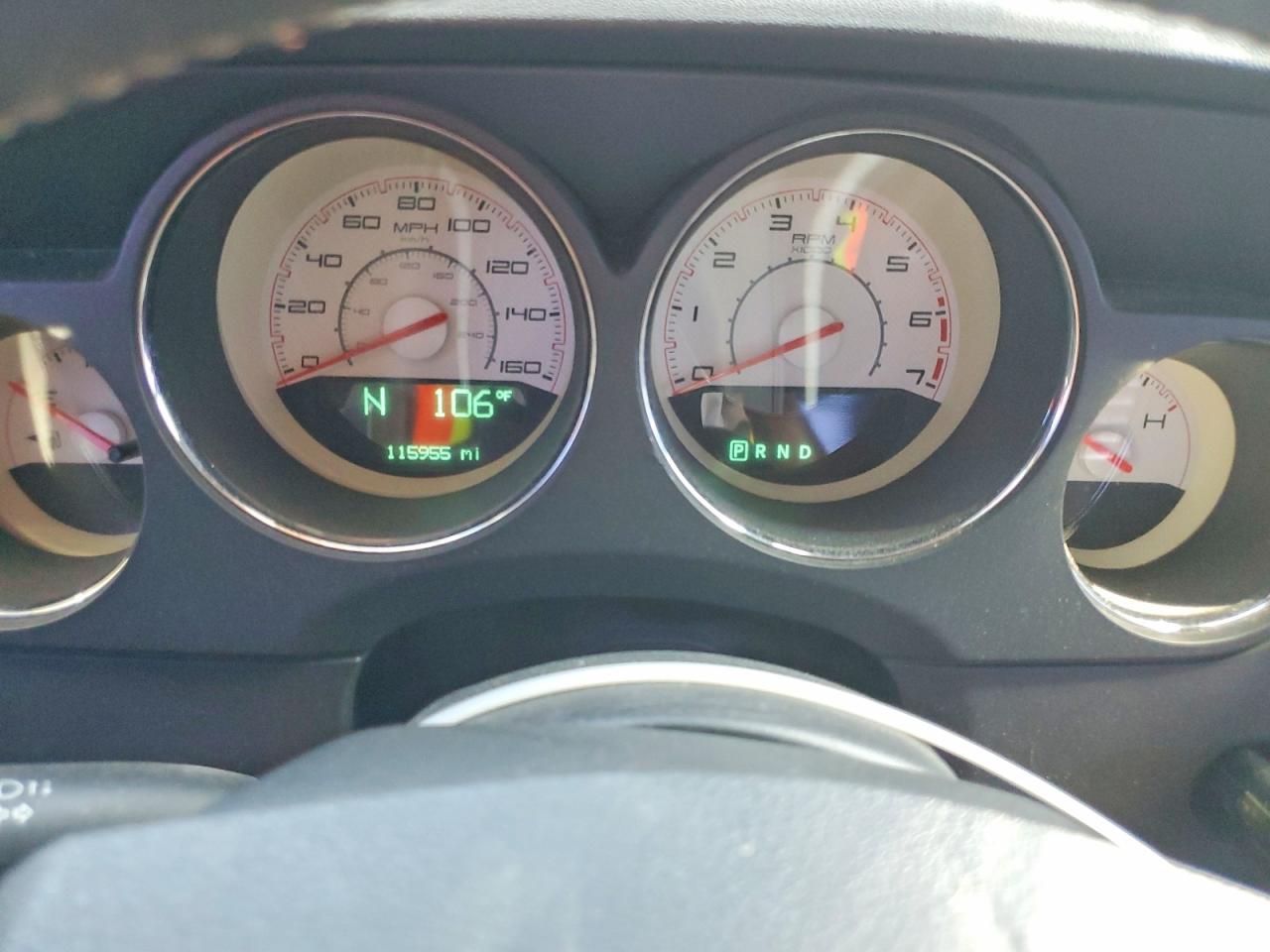 2014 Dodge Challenger R/t Red vin: 2C3CDYBT5EH209992