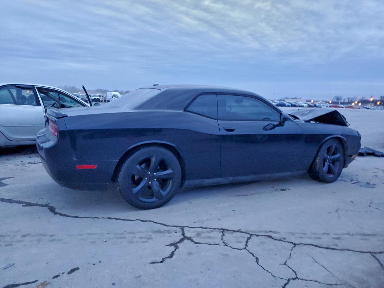 2014 Dodge Challenger R/t Black vin: 2C3CDYBT7EH137547