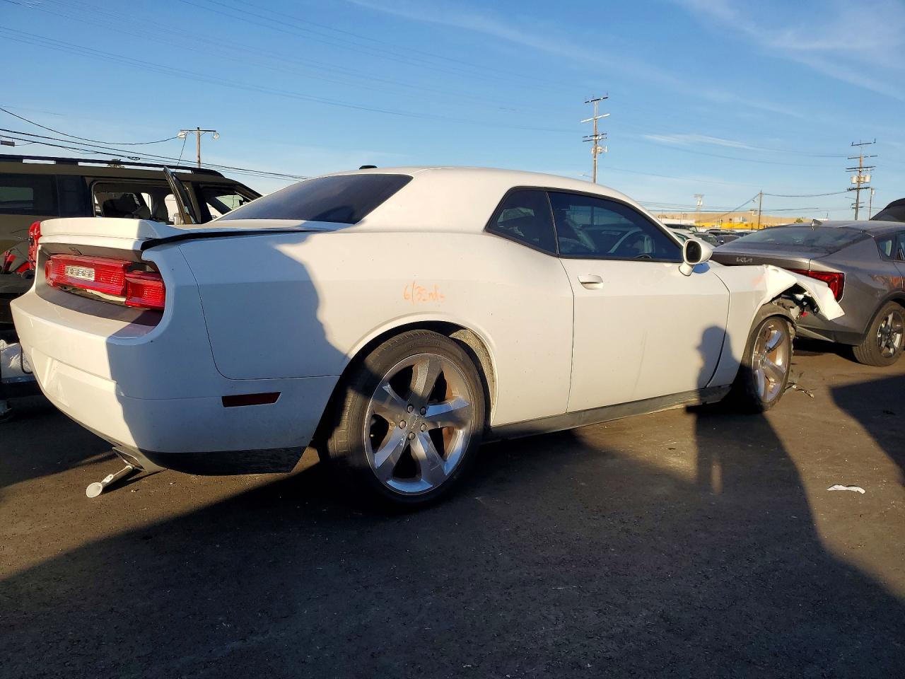 2012 Dodge Challenger R White vin: 2C3CDYBT8CH280214