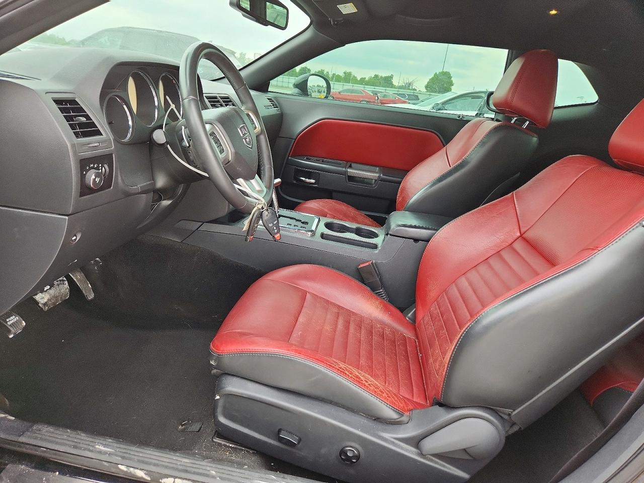 2013 Dodge Challenger R Black vin: 2C3CDYBT8DH676046