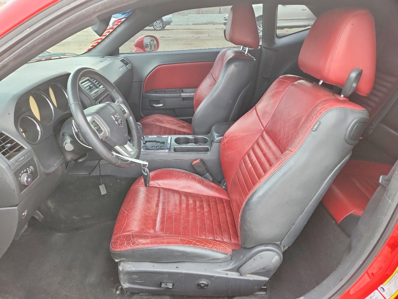 2014 Dodge Challenger R Red vin: 2C3CDYBT8EH186370