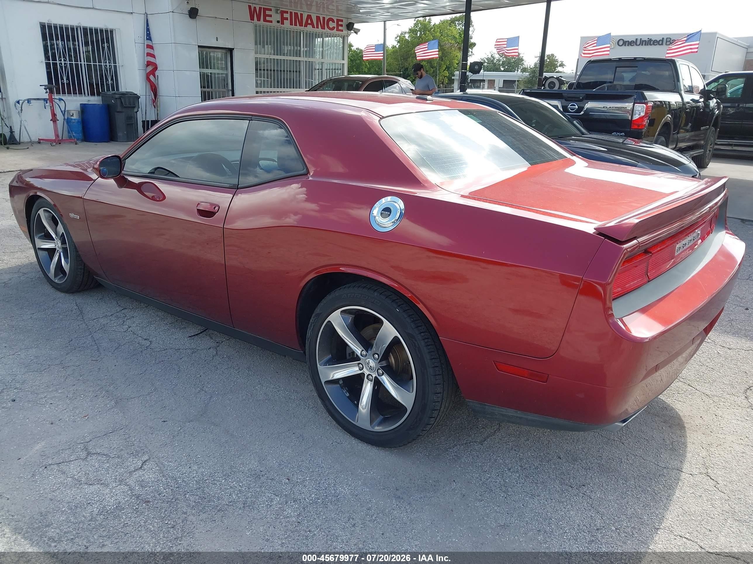 2014 Dodge Challenger R/t 100th Anniversary Appearance Group Burgundy vin: 2C3CDYBT9EH310954