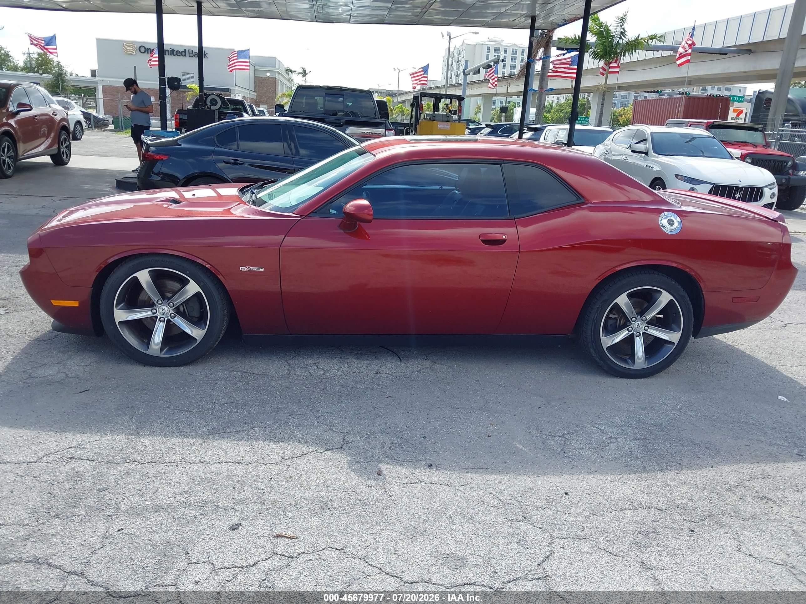 2014 Dodge Challenger R/t 100th Anniversary Appearance Group Burgundy vin: 2C3CDYBT9EH310954