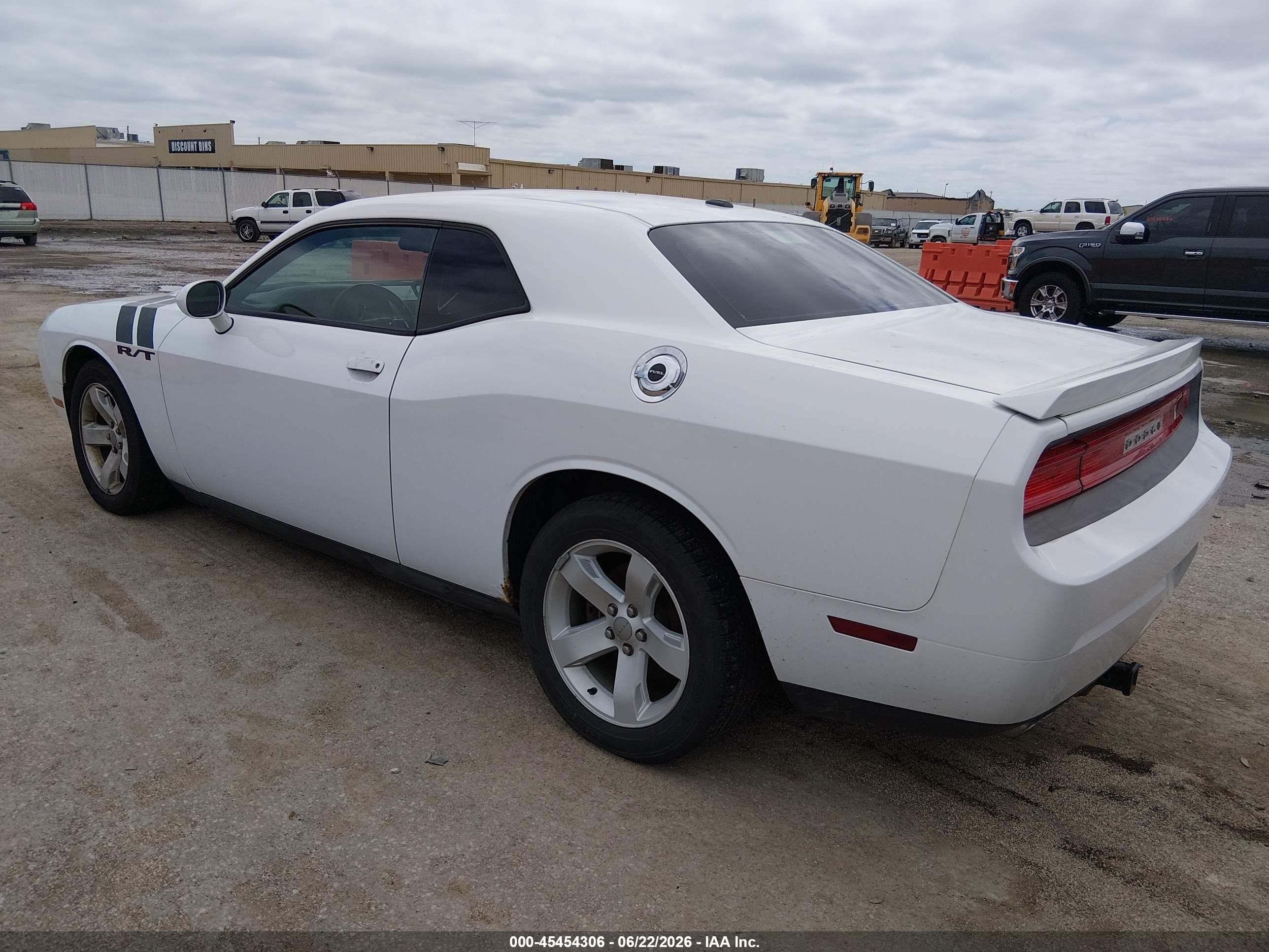 2013 Dodge Challenger R/t White vin: 2C3CDYBTXDH587725