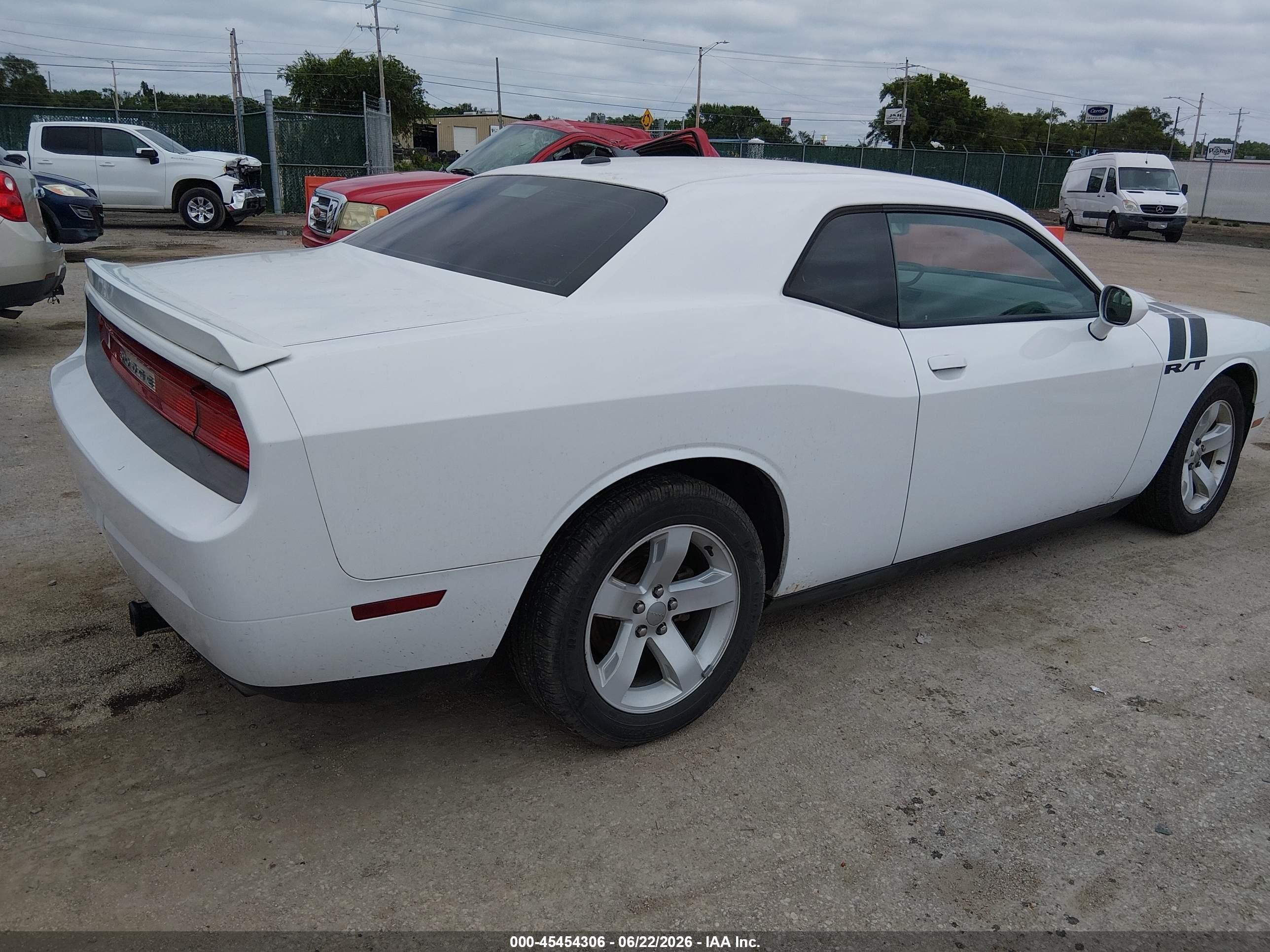 2013 Dodge Challenger R/t White vin: 2C3CDYBTXDH587725