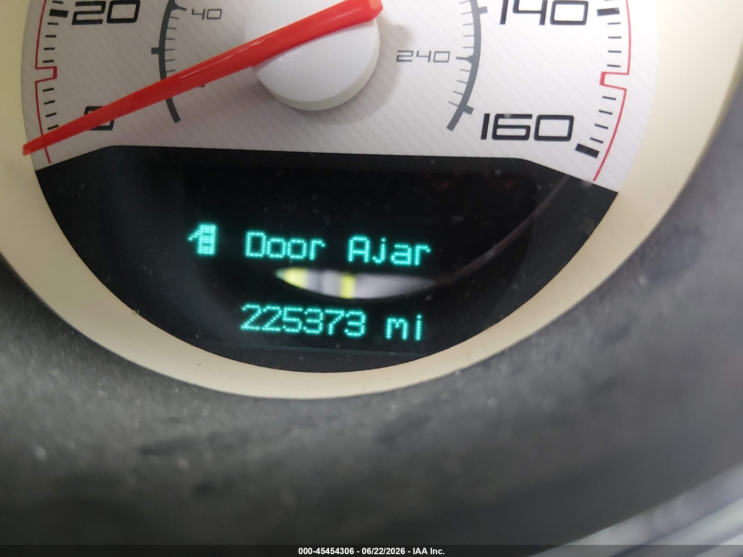 2013 Dodge Challenger R/t White vin: 2C3CDYBTXDH587725
