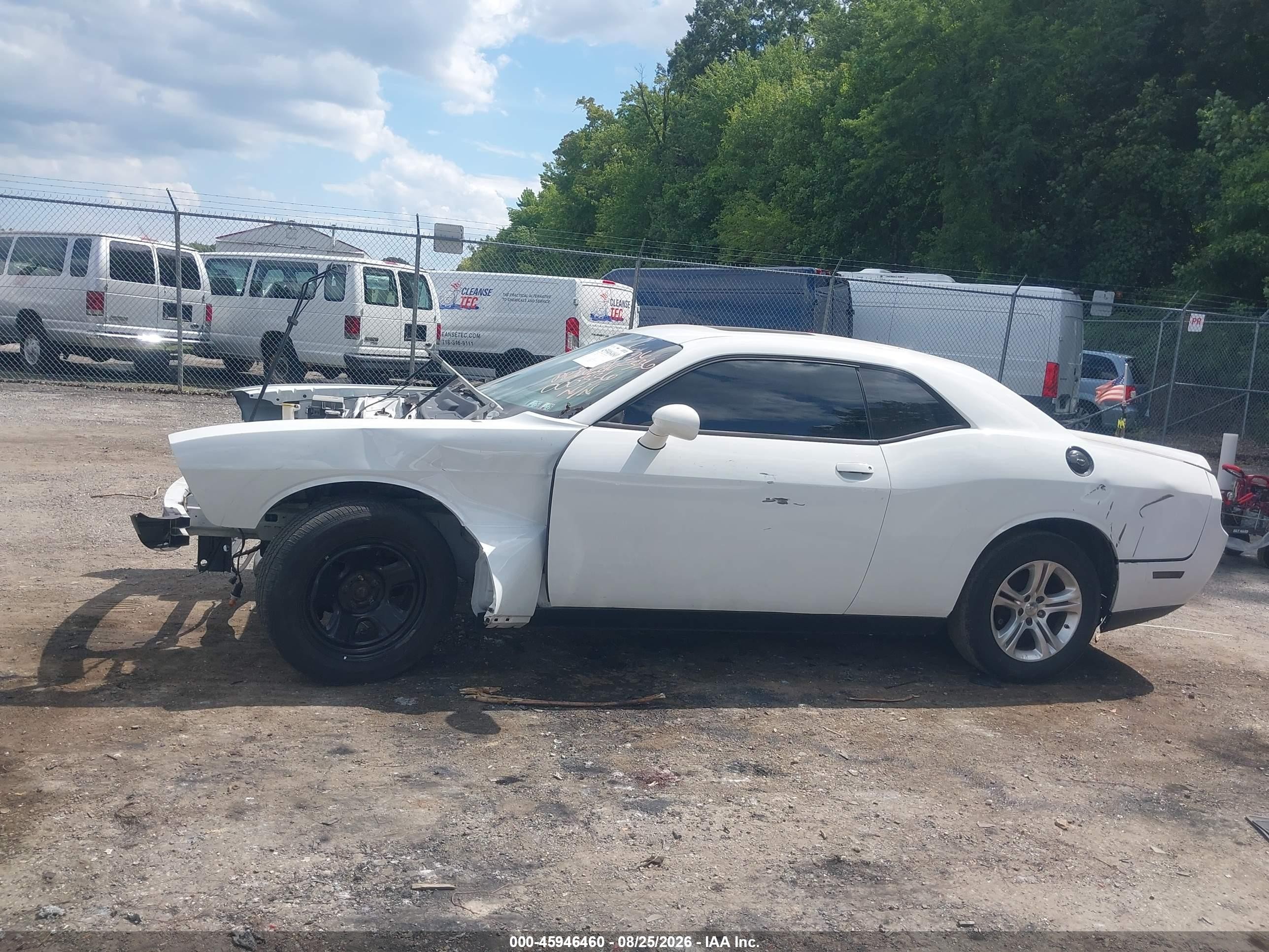 2012 Dodge Challenger Srt8 392 White vin: 2C3CDYCJ2CH118124