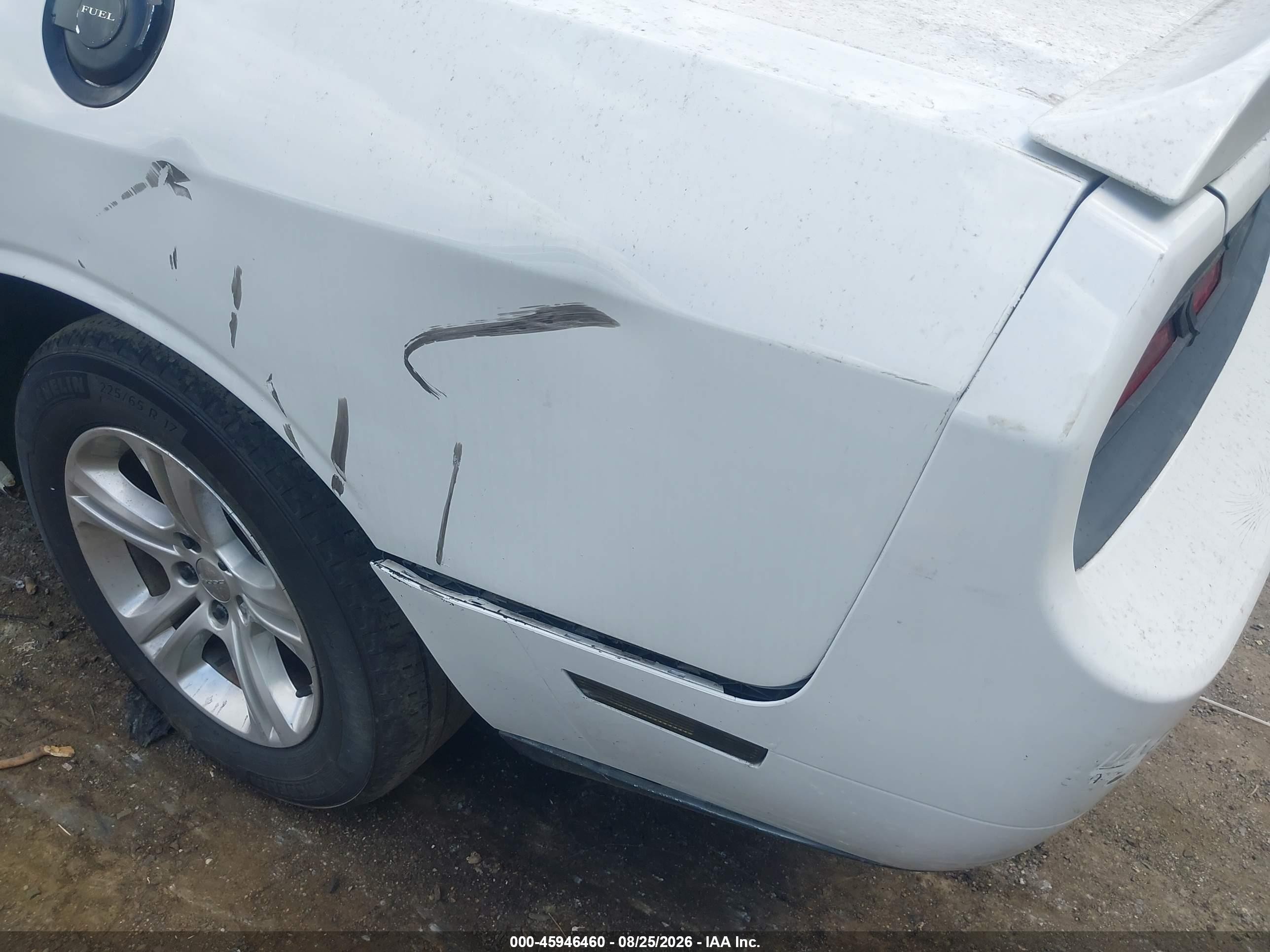 2012 Dodge Challenger Srt8 392 White vin: 2C3CDYCJ2CH118124