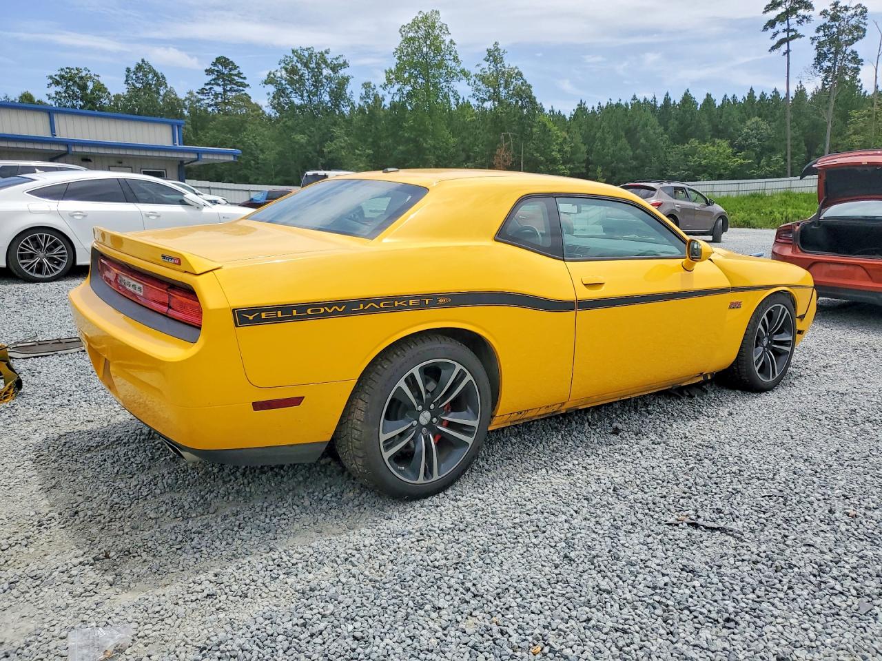 2012 Dodge Challenger Srt-8 Yellow vin: 2C3CDYCJ2CH229935