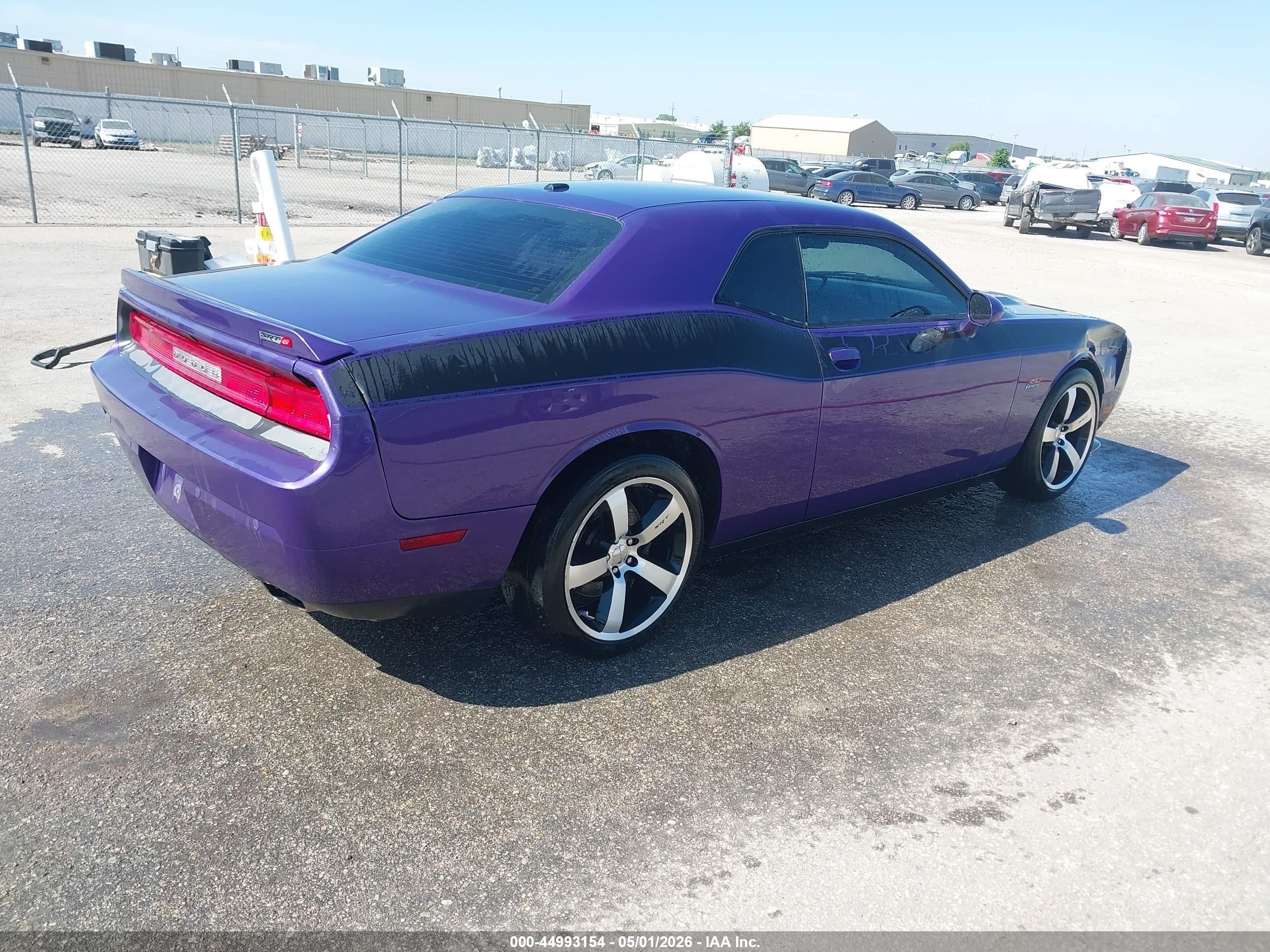 2013 Dodge Challenger Srt8 Фиолетовый vin: 2C3CDYCJ4DH672492