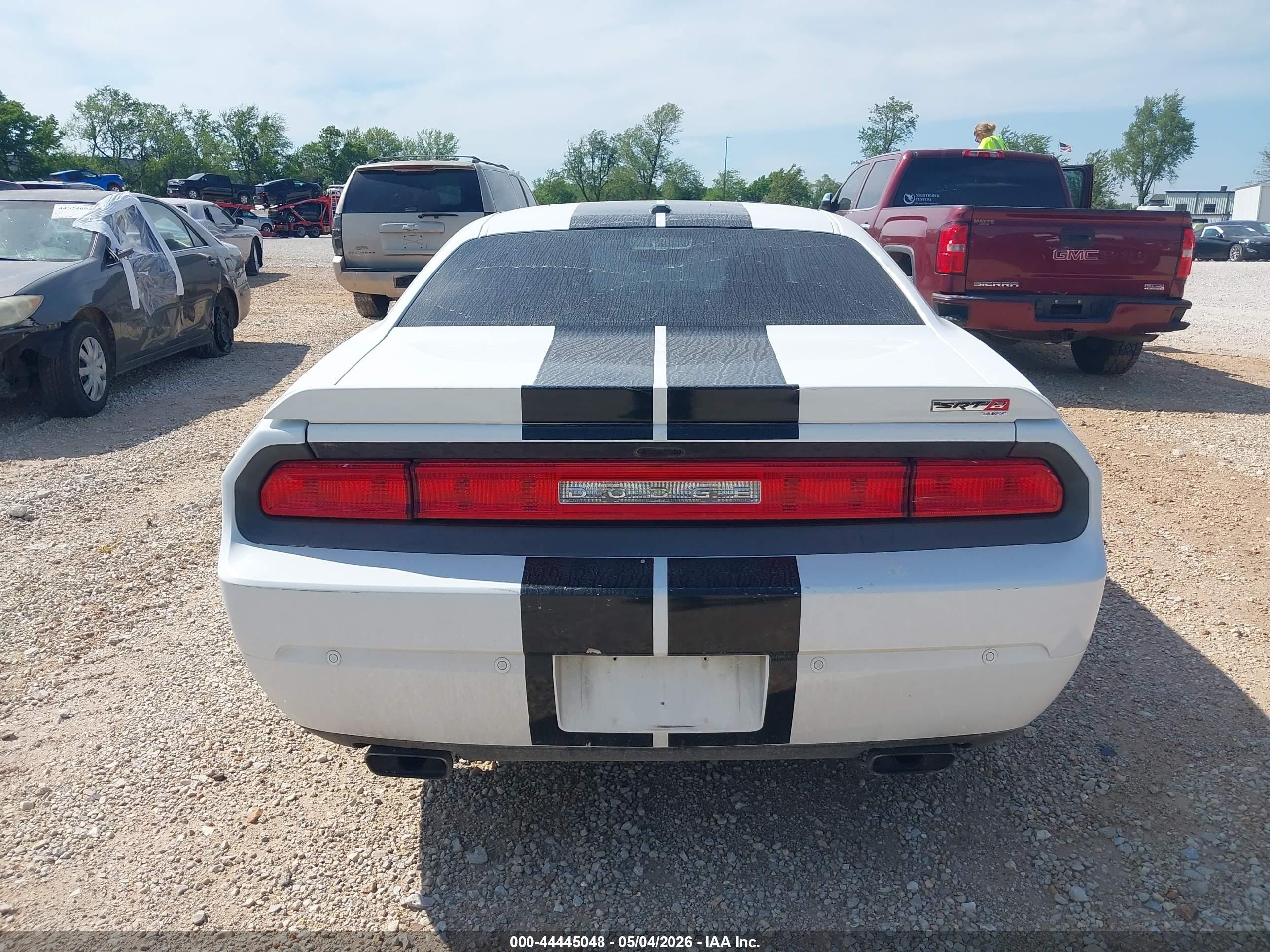2014 Dodge Challenger Srt8 Белый vin: 2C3CDYCJ8EH106949