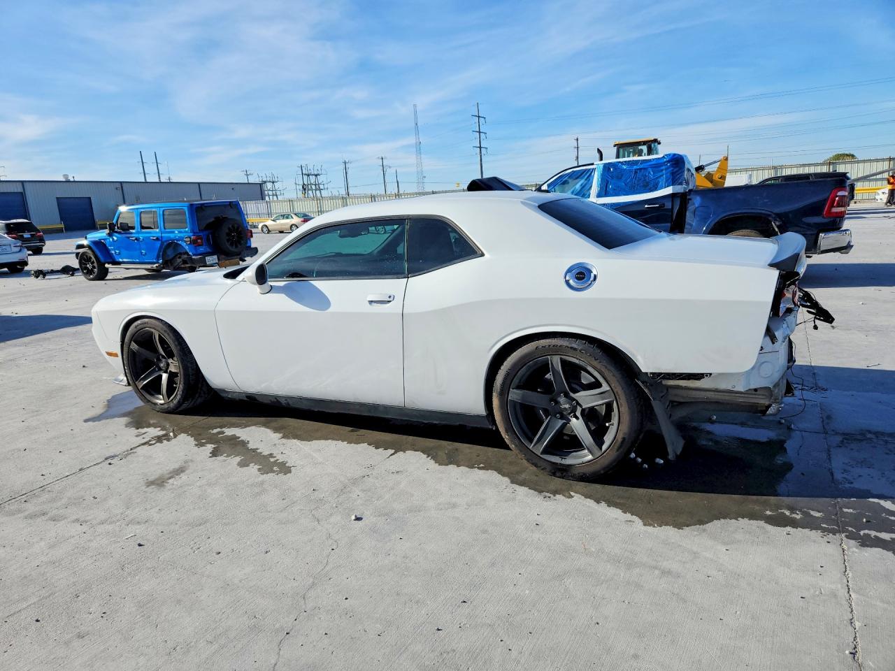 2014 Dodge Challenger Srt8 Core White vin: 2C3CDYDJ8EH165465